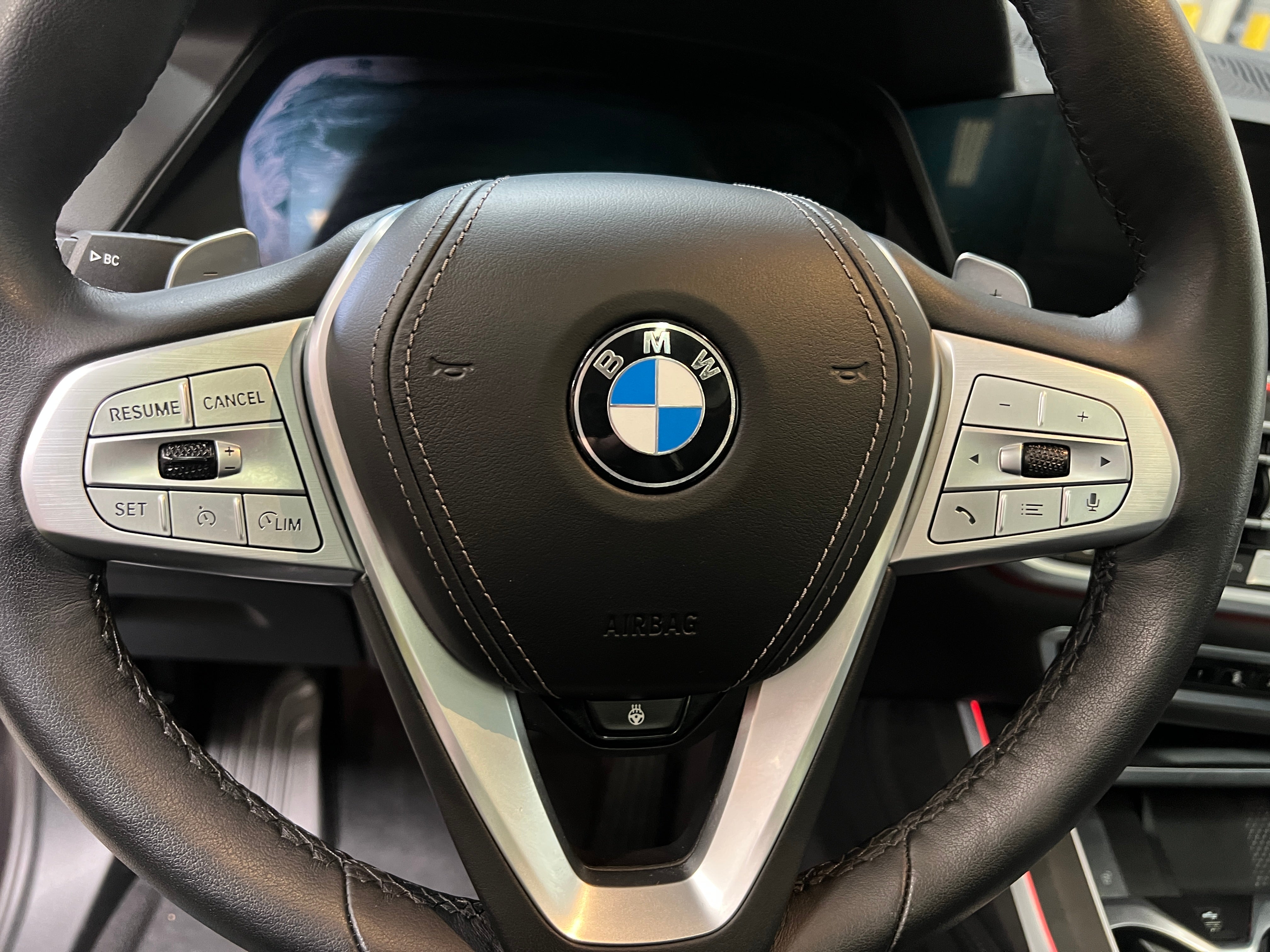 Thumbnail: 2022 BMW X7 - 4