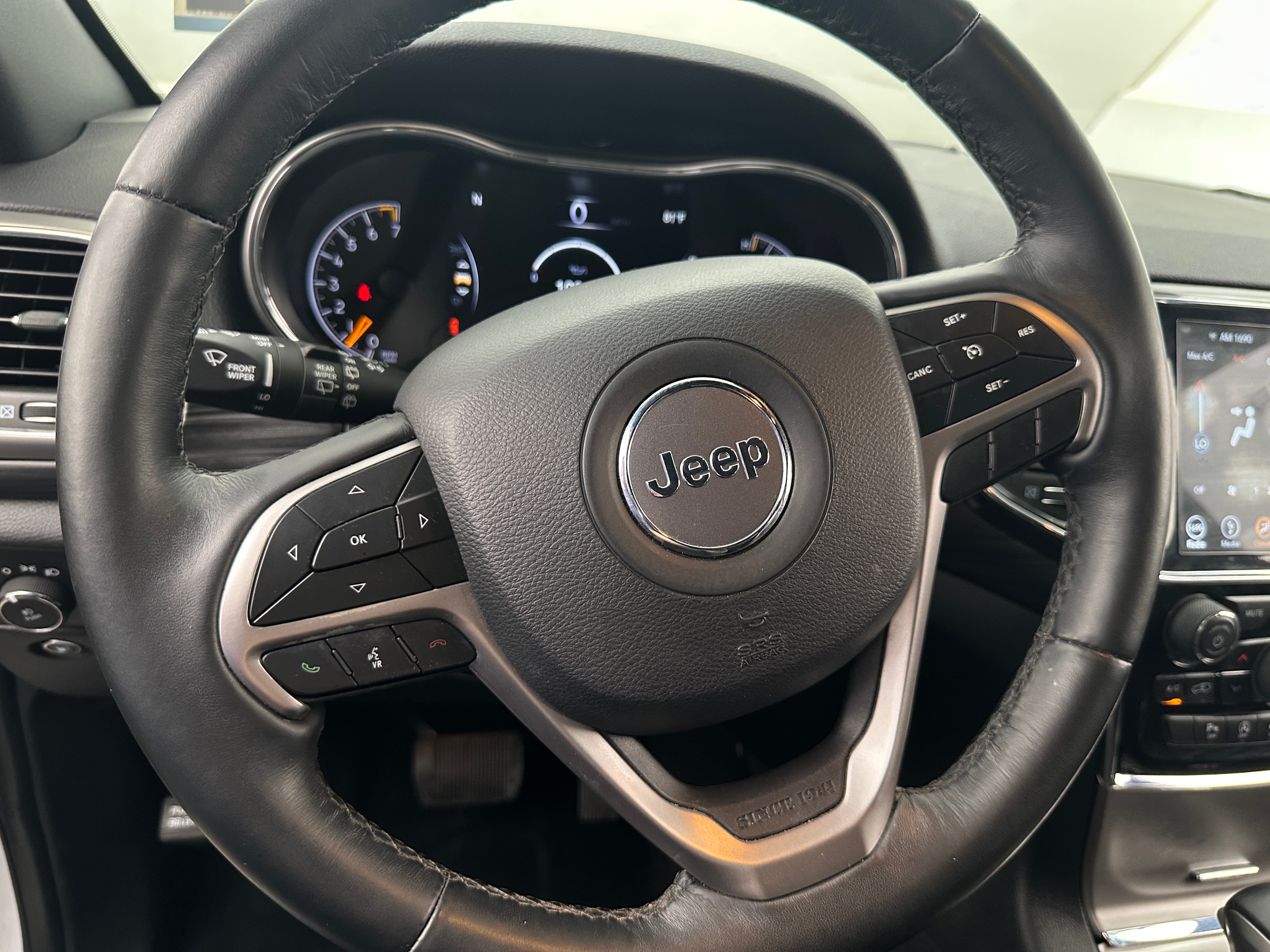 Thumbnail: 2019 Jeep Grand Cherokee - 5