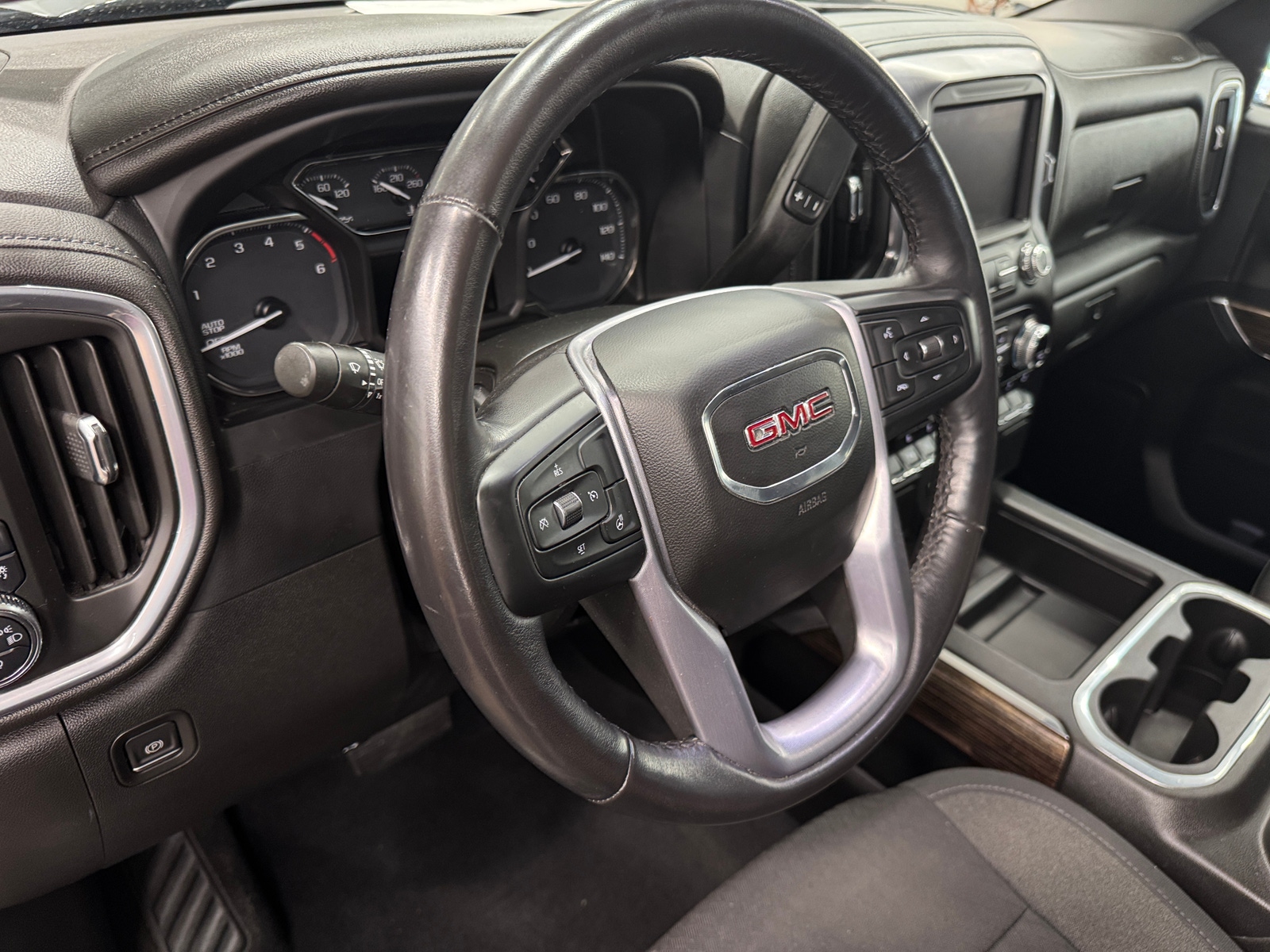 Thumbnail: 2022 GMC Sierra 1500 - 3