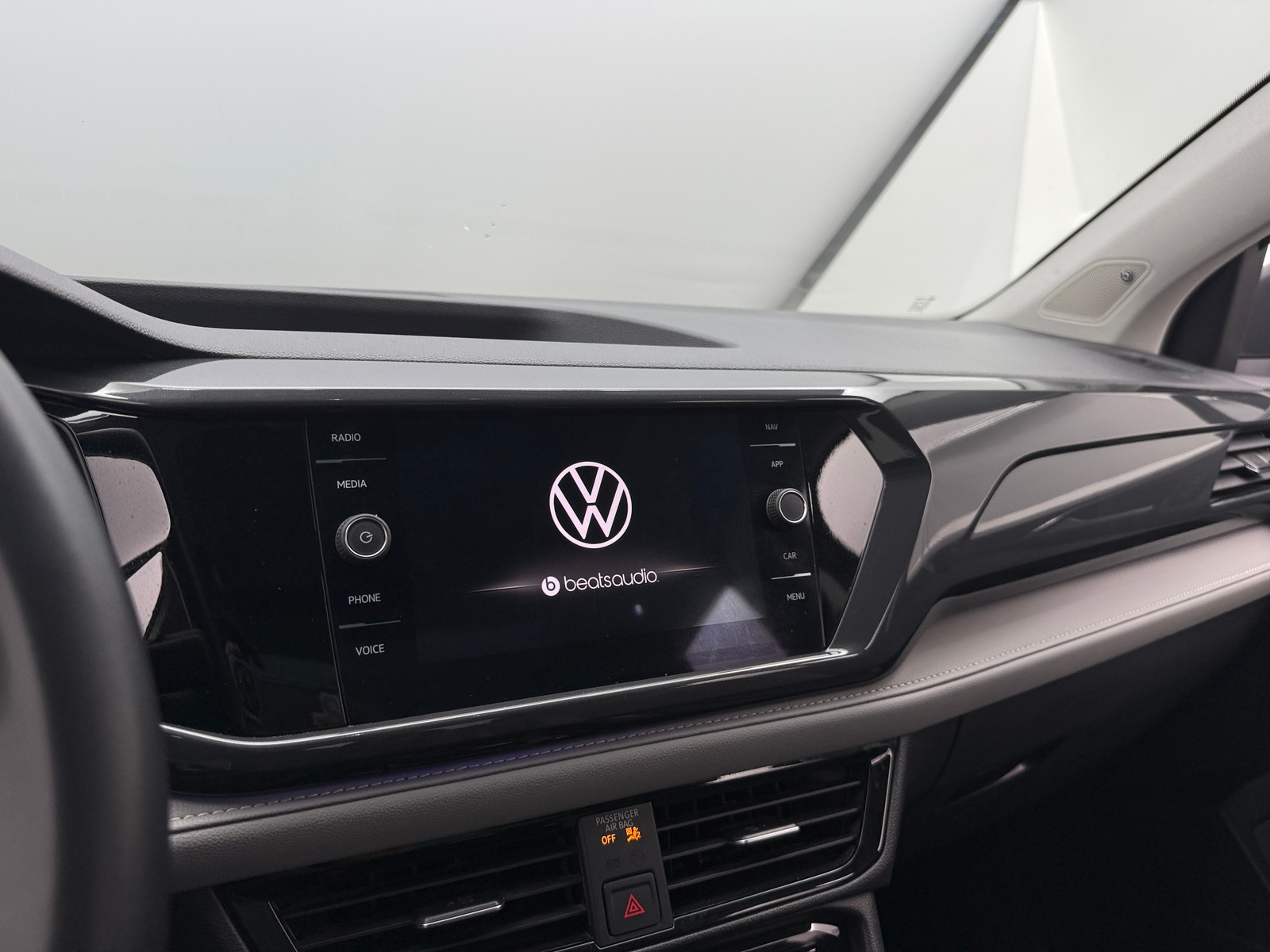 Thumbnail: 2023 Volkswagen Taos - 3
