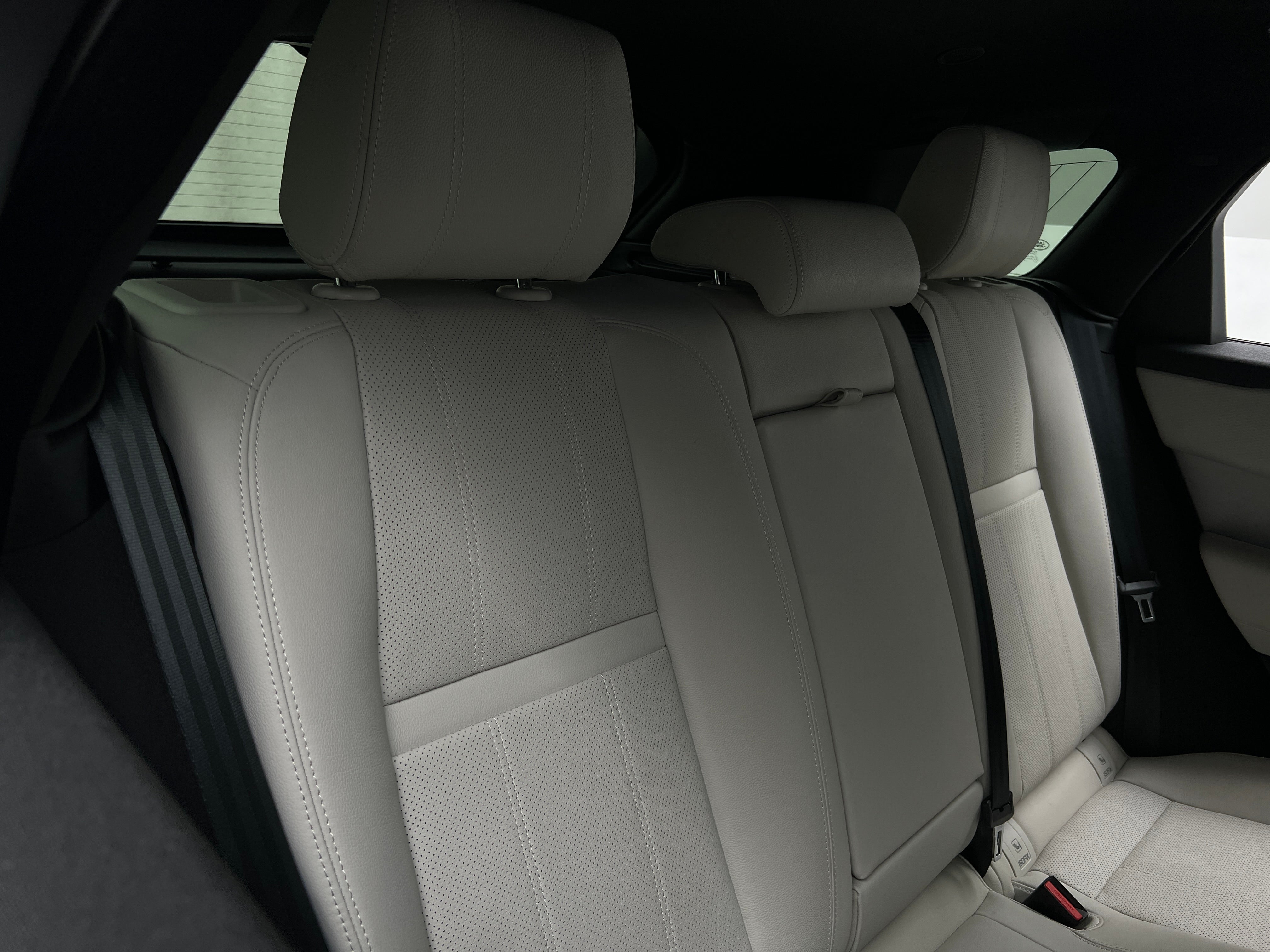Thumbnail: 2022 Land Rover Range Rover Velar - 5