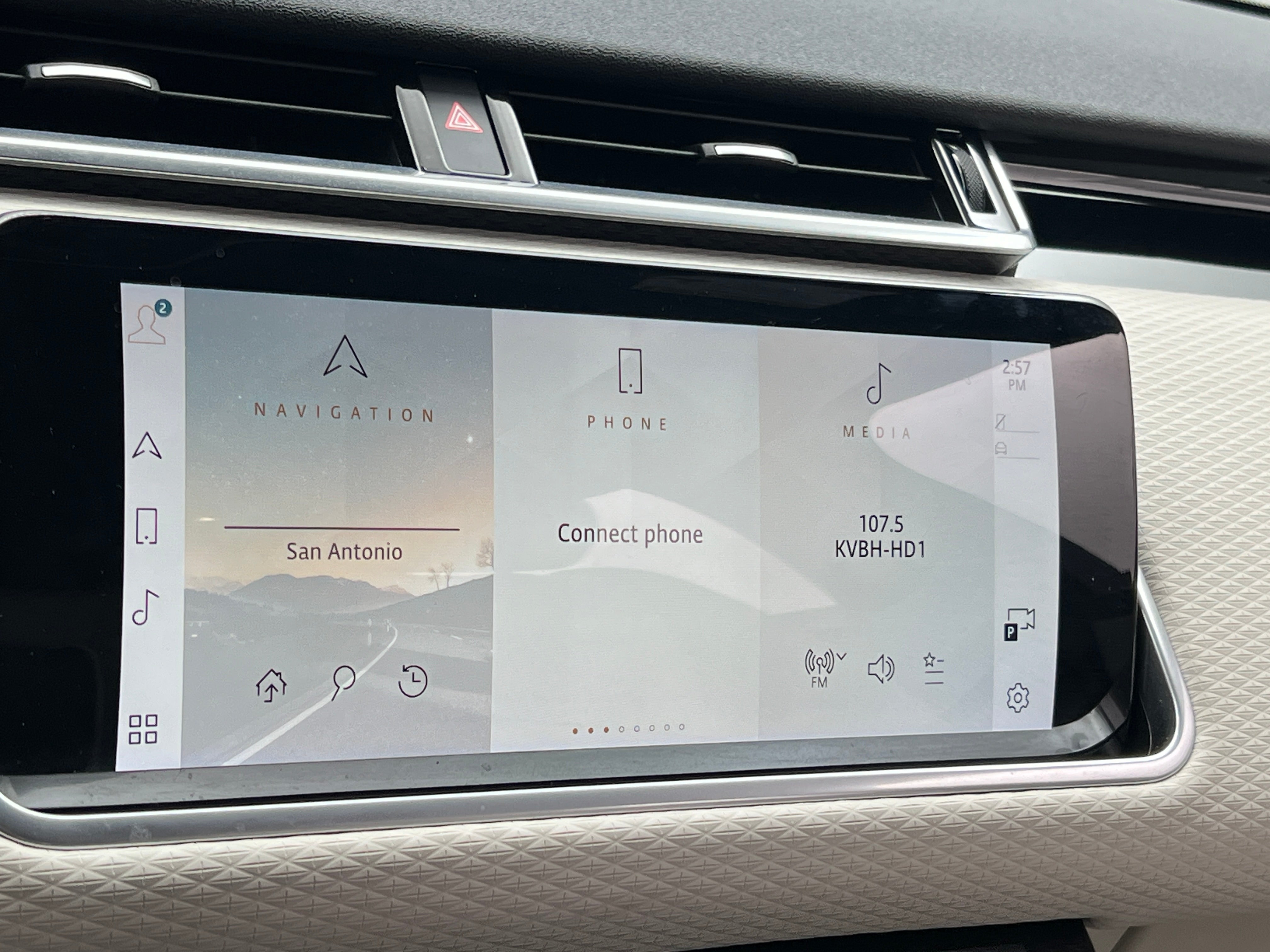 Thumbnail: 2022 Land Rover Range Rover Velar - 3