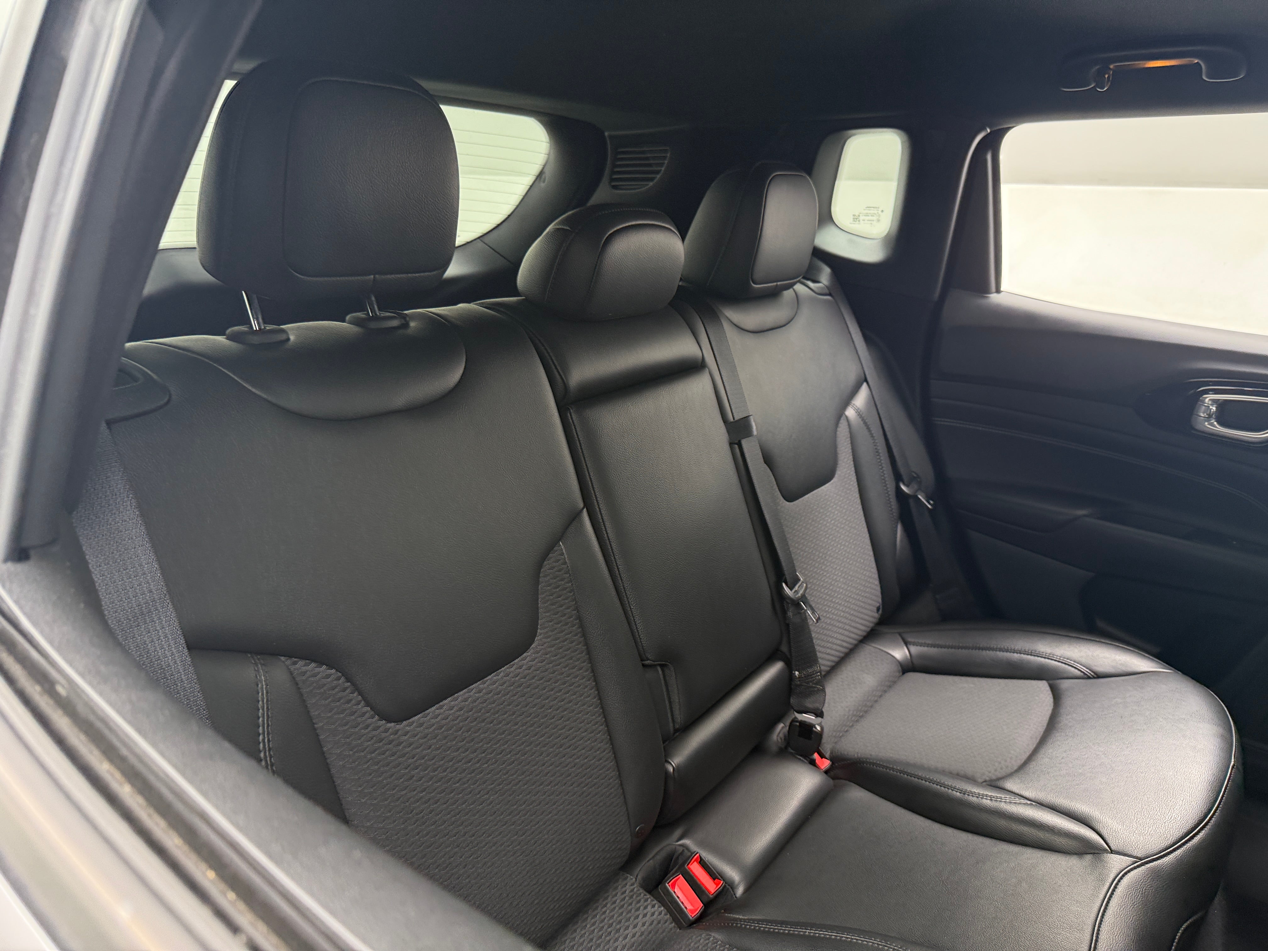 Thumbnail: 2022 Jeep Compass - 6