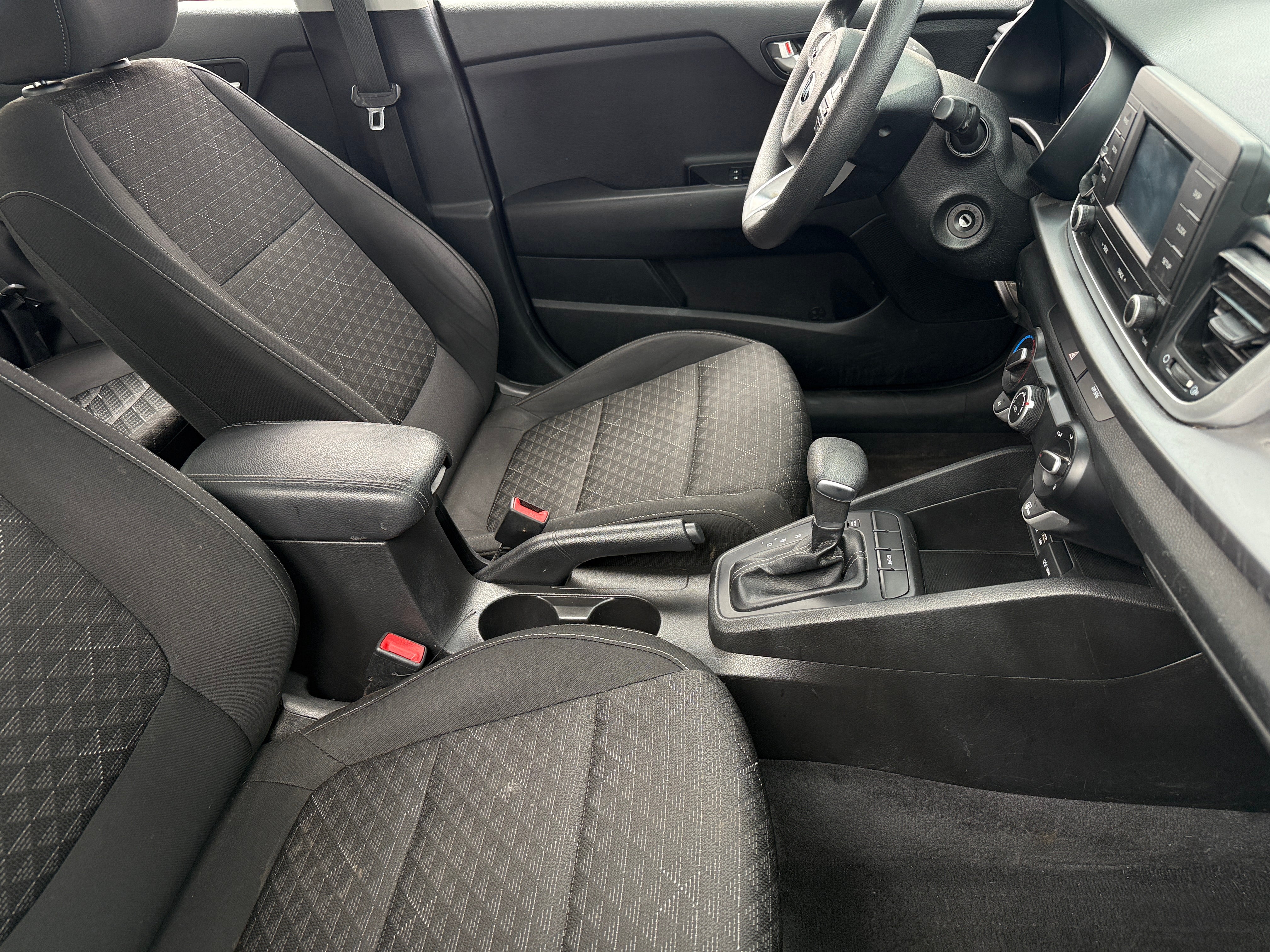 Thumbnail: 2018 Kia Rio - 2