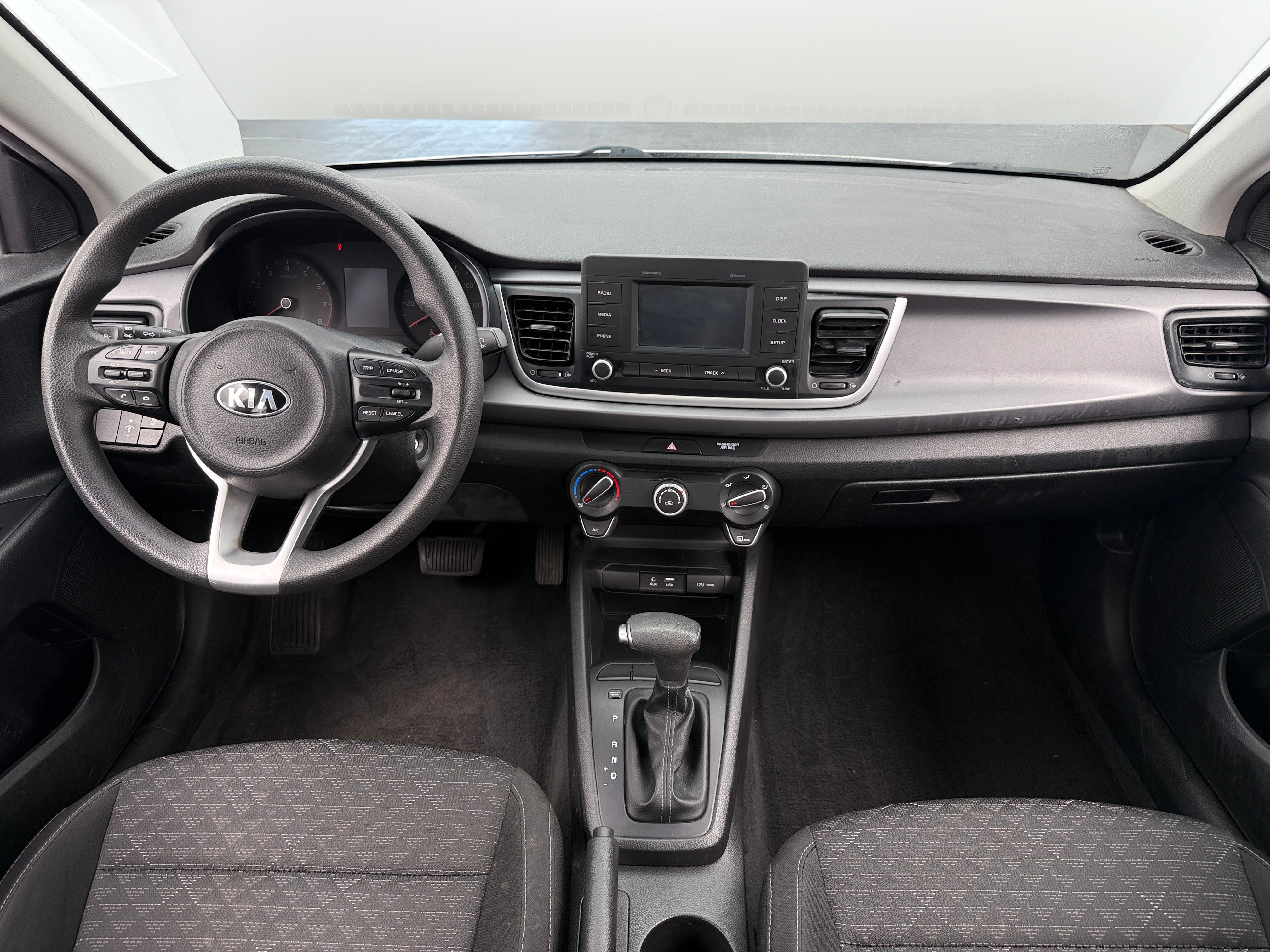 Thumbnail: 2018 Kia Rio - 3