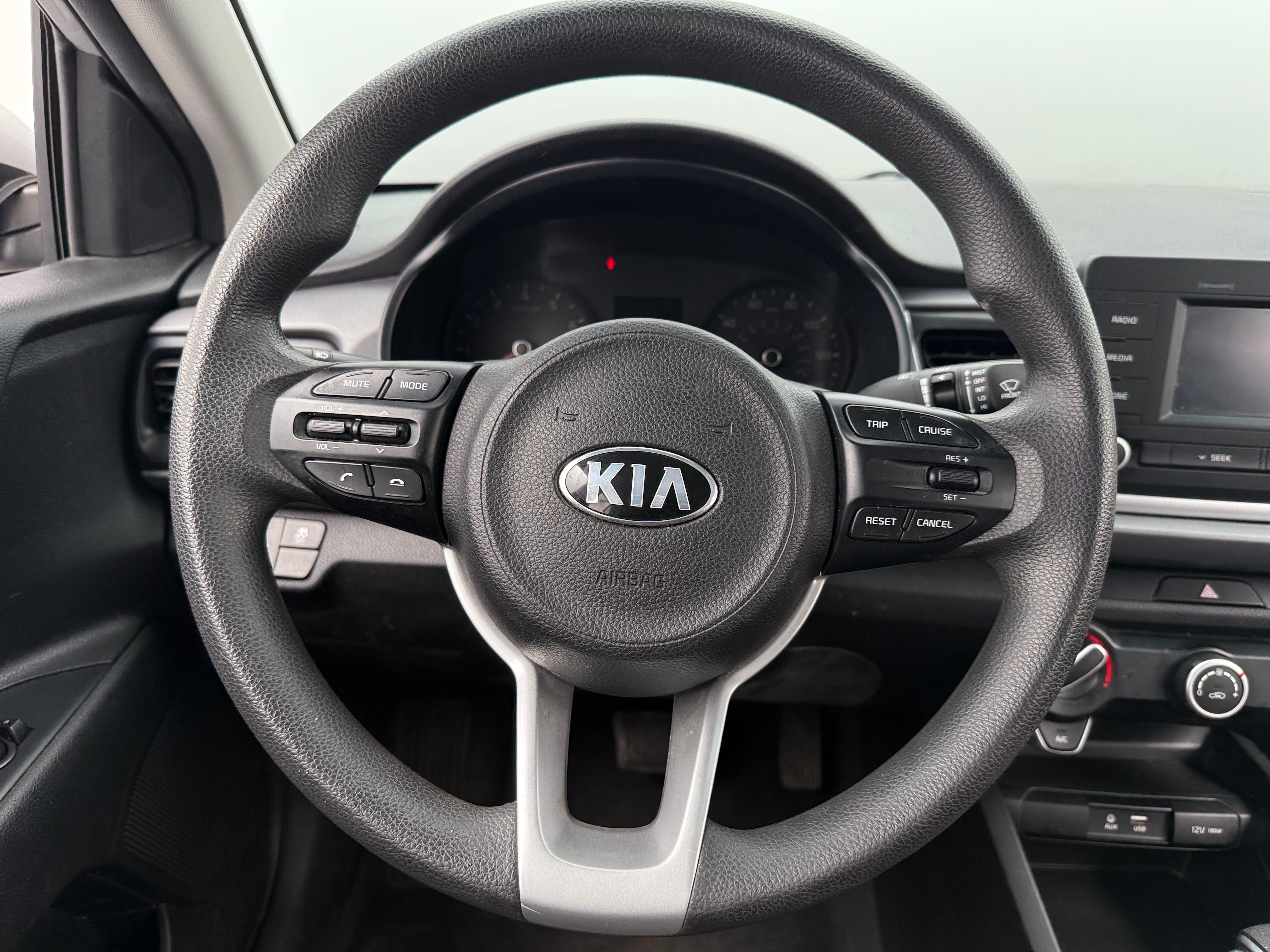 Thumbnail: 2018 Kia Rio - 5