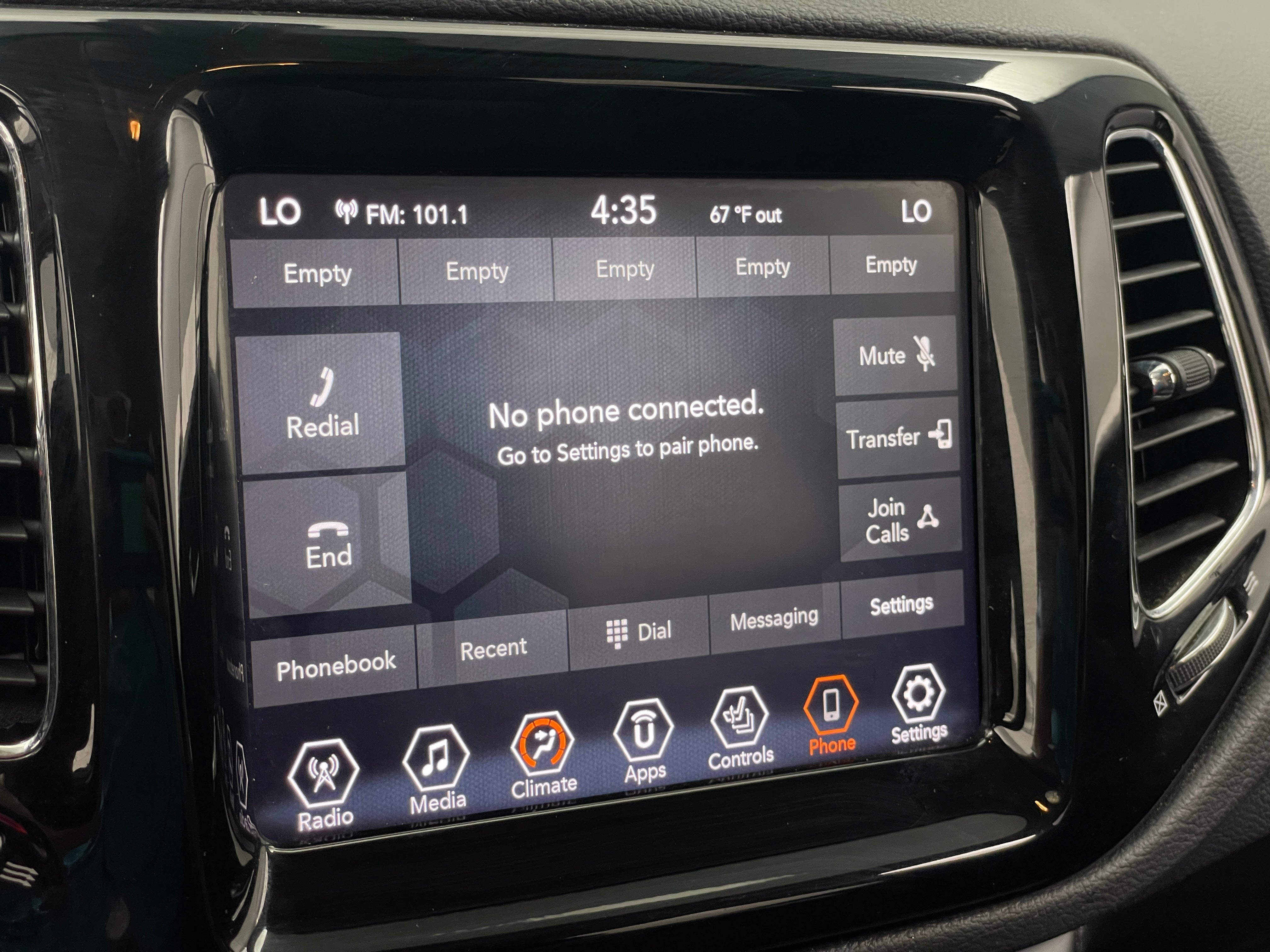 Thumbnail: 2021 Jeep Compass - 3