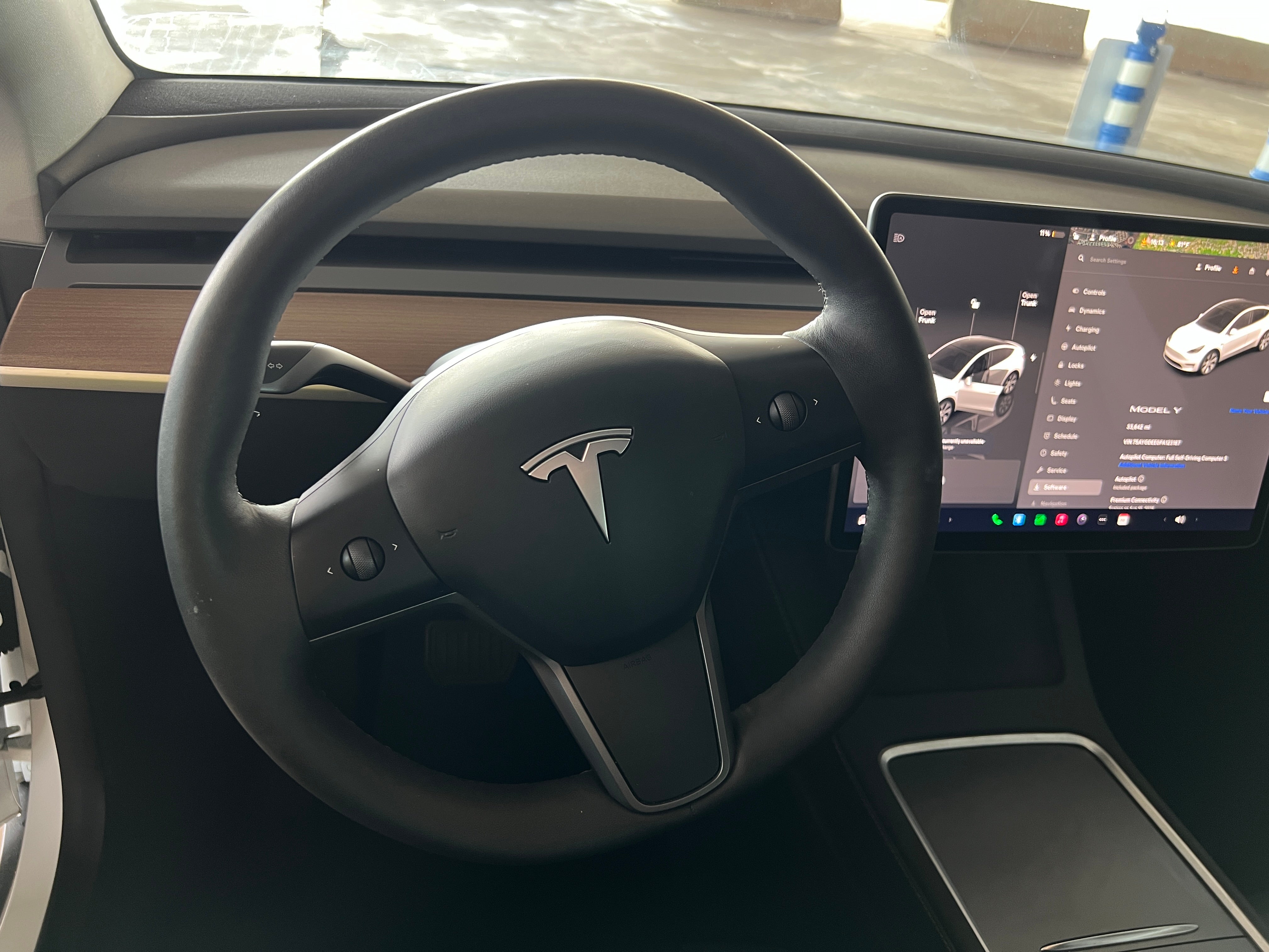 Thumbnail: 2023 Tesla Model Y - 4