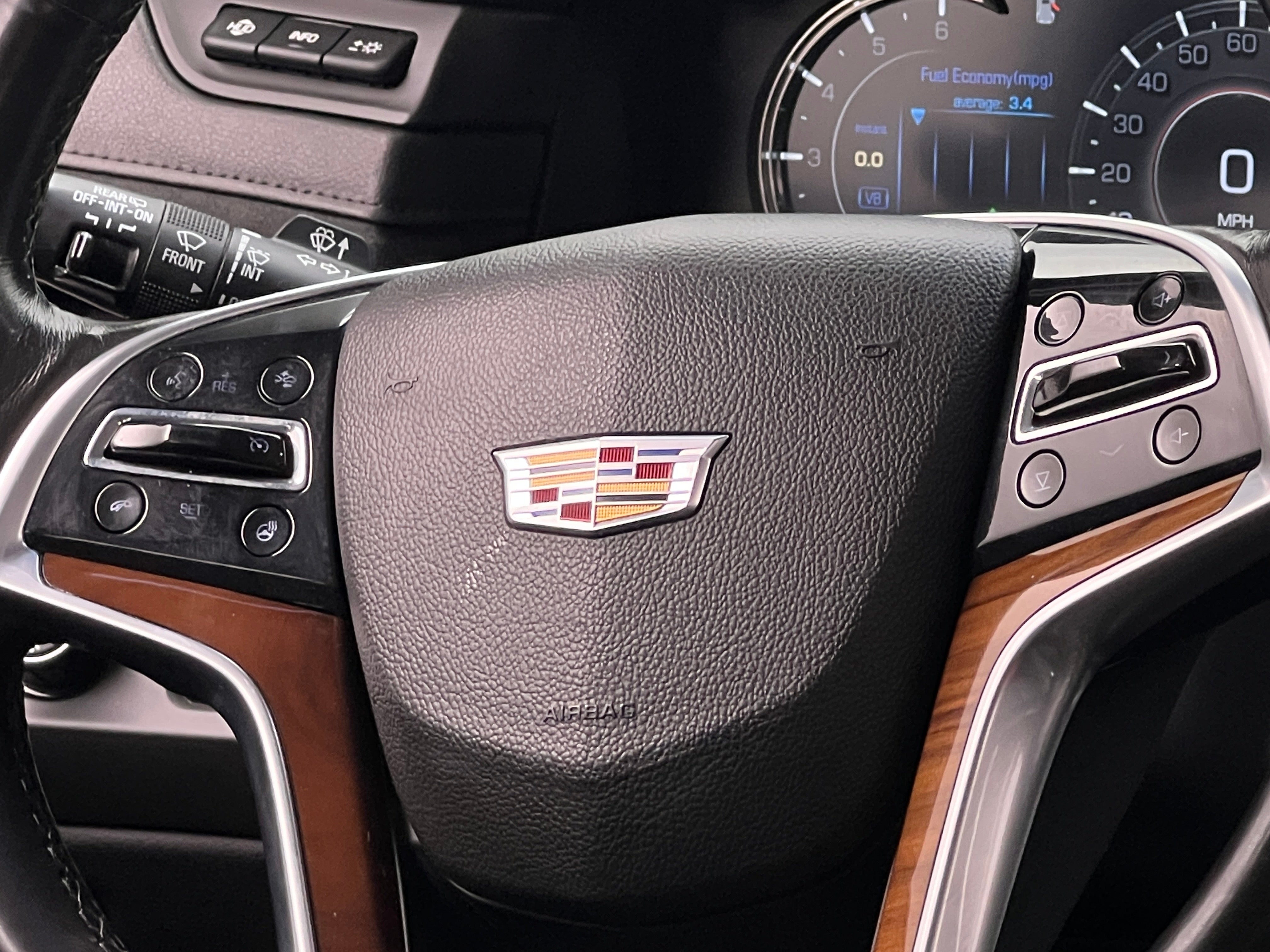 Thumbnail: 2017 Cadillac Escalade - 4