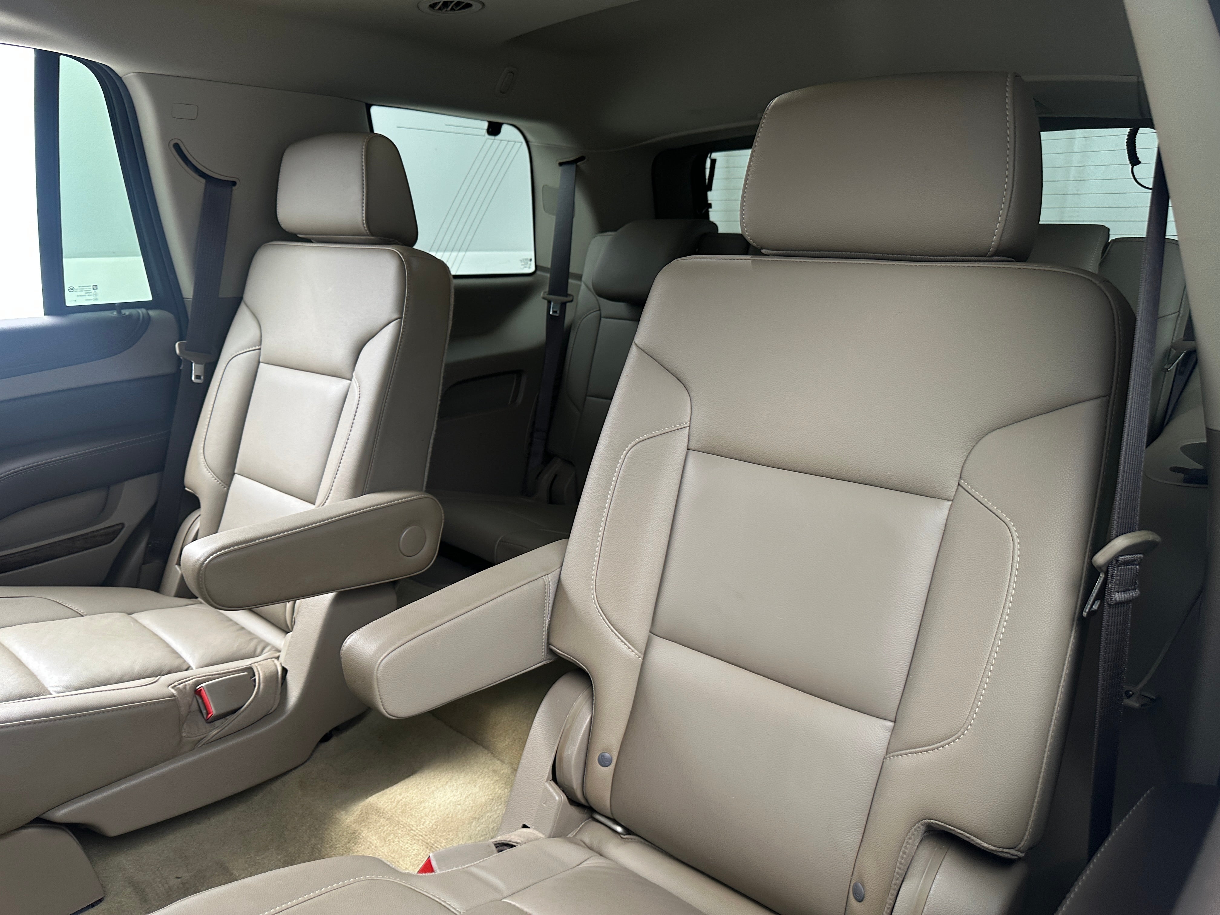Thumbnail: 2017 Chevrolet Tahoe - 5