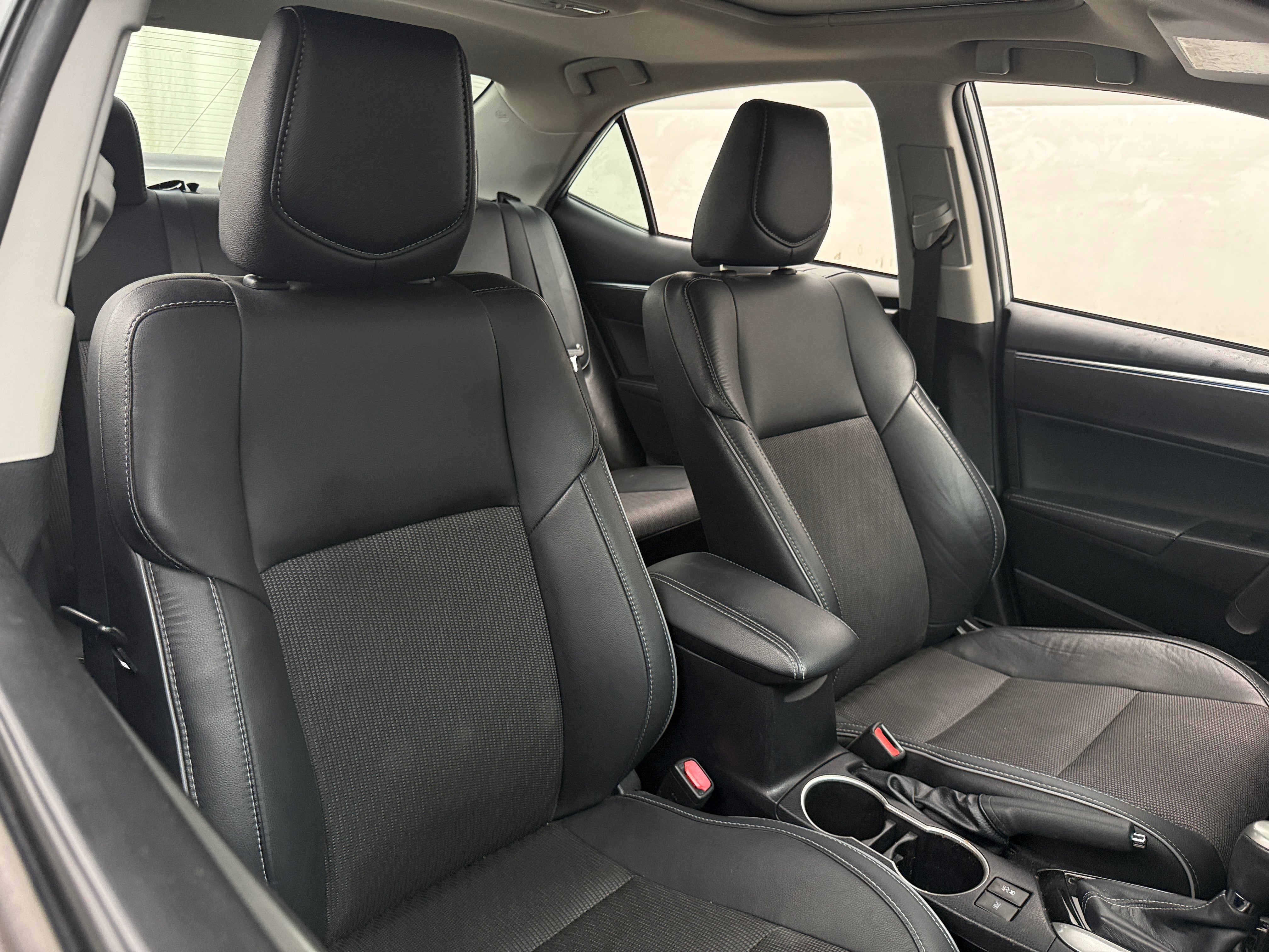 Thumbnail: 2015 Toyota Corolla - 2