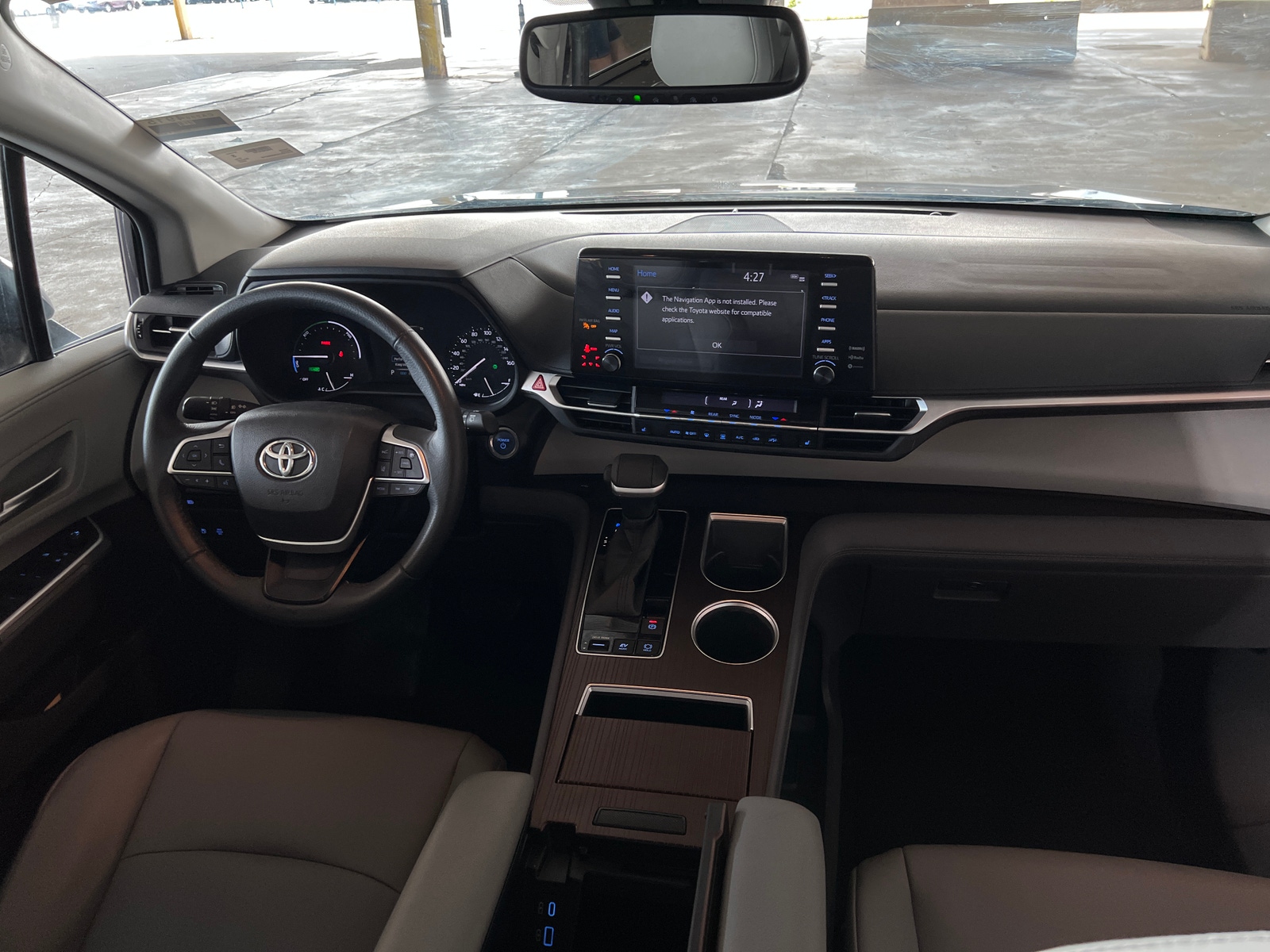 Thumbnail: 2022 Toyota Sienna - 2