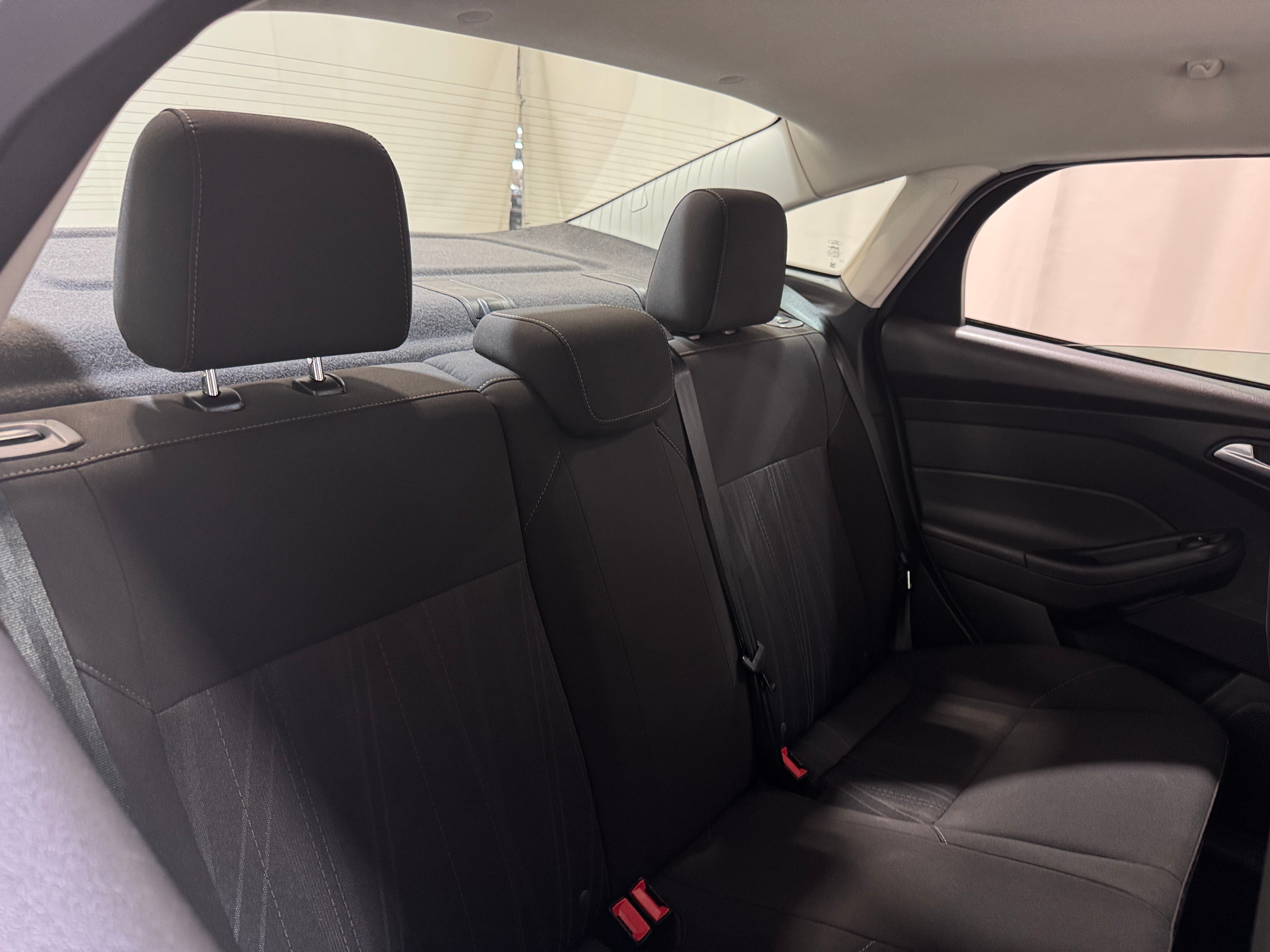 Thumbnail: 2016 Ford Focus - 6