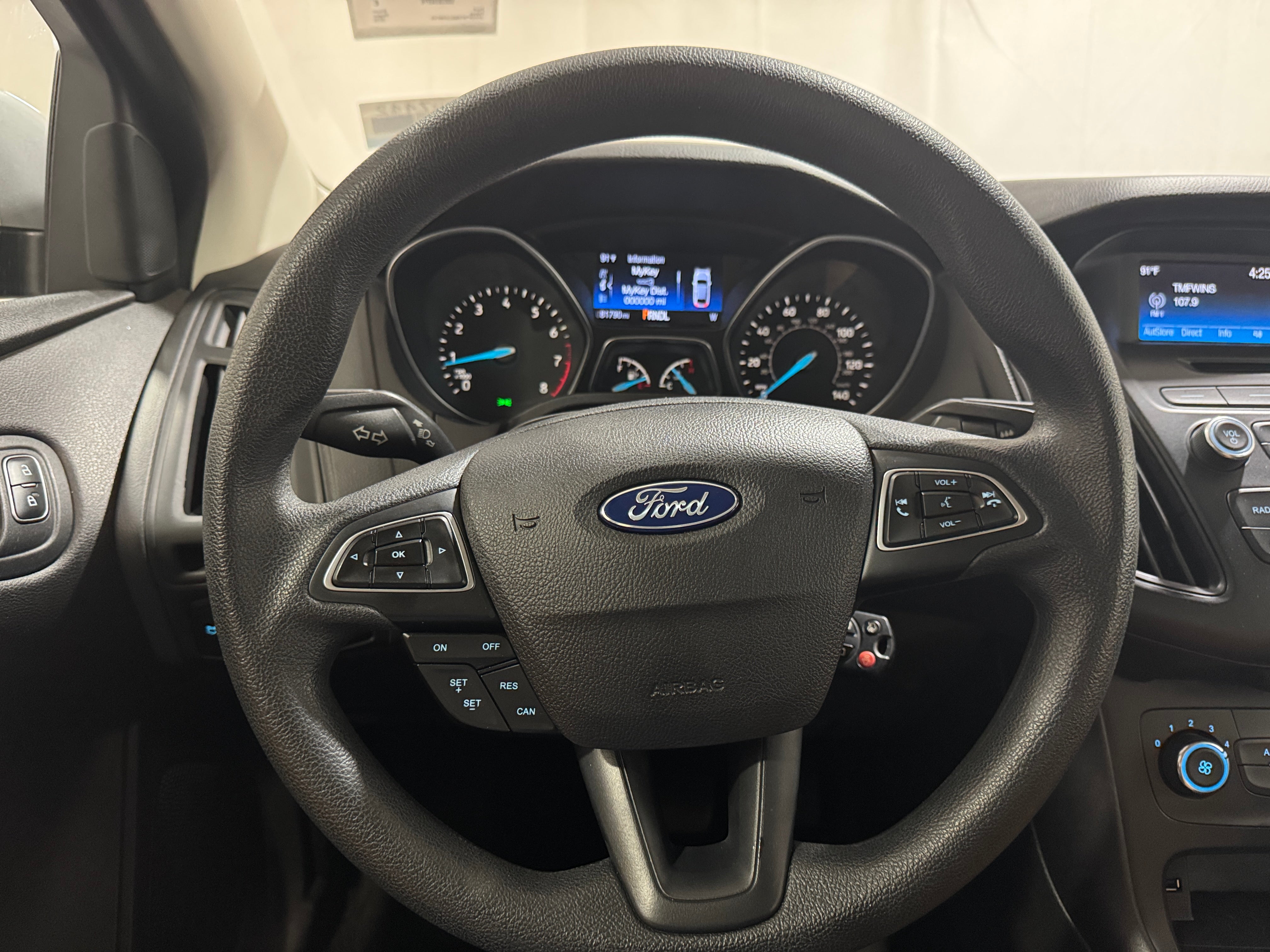Thumbnail: 2016 Ford Focus - 5