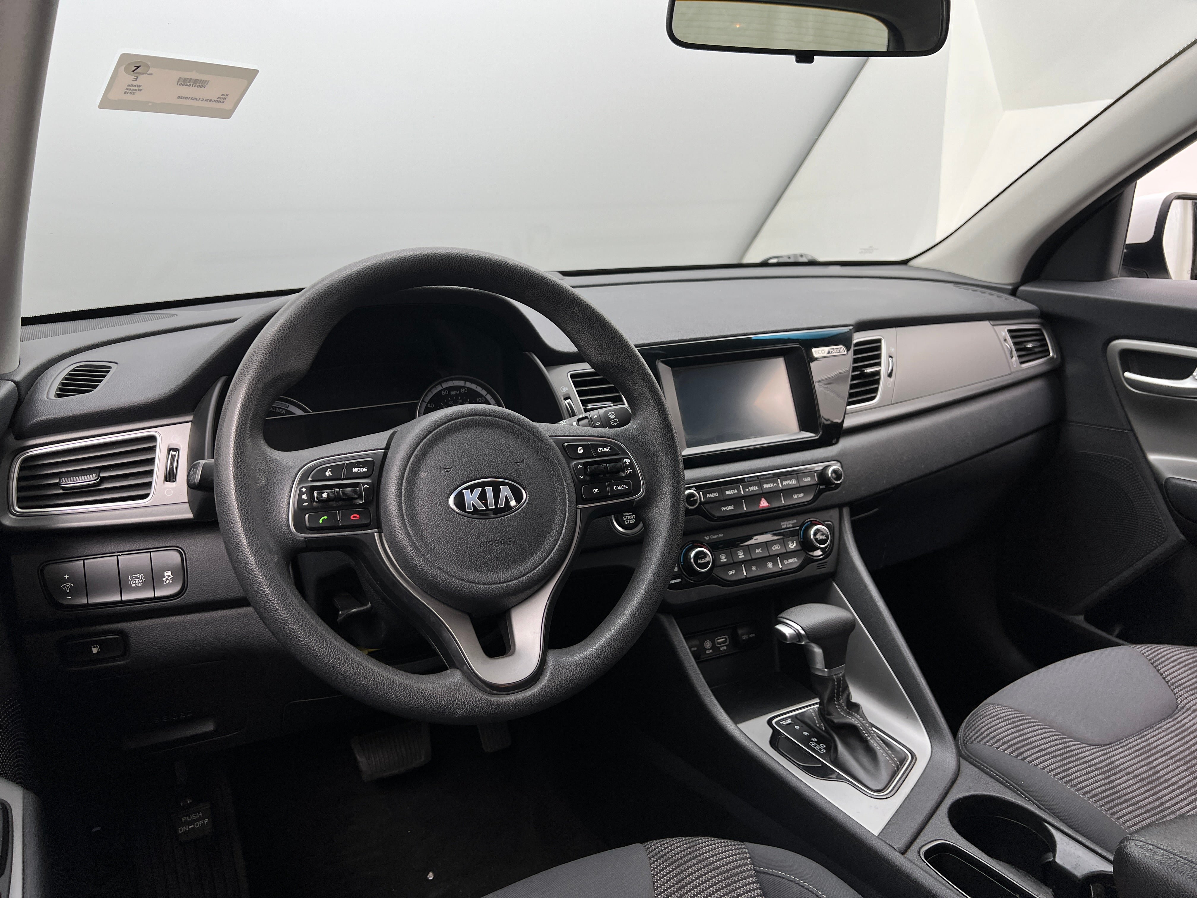 Thumbnail: 2018 Kia Niro - 3