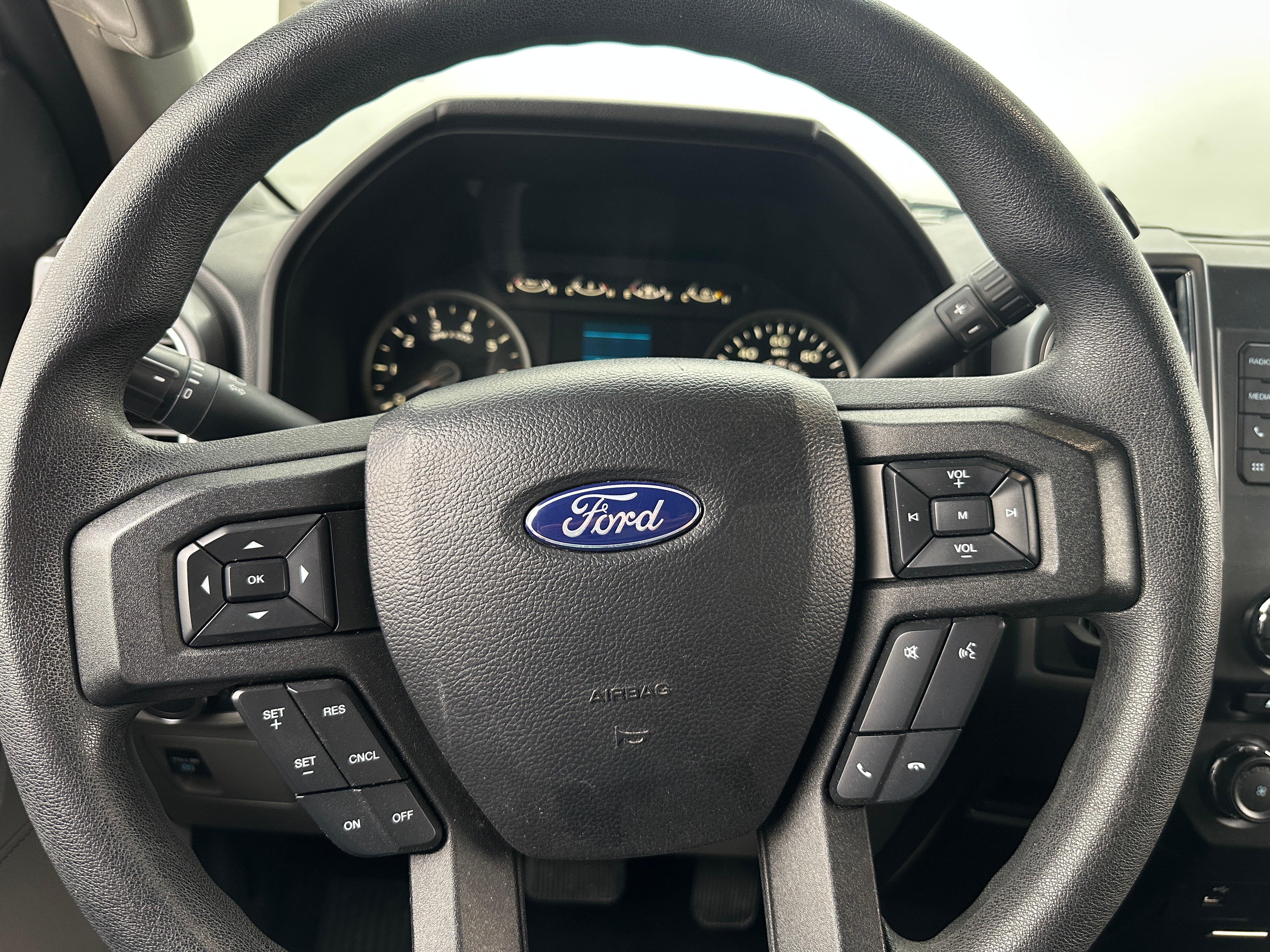 Thumbnail: 2018 Ford Econoline - 5
