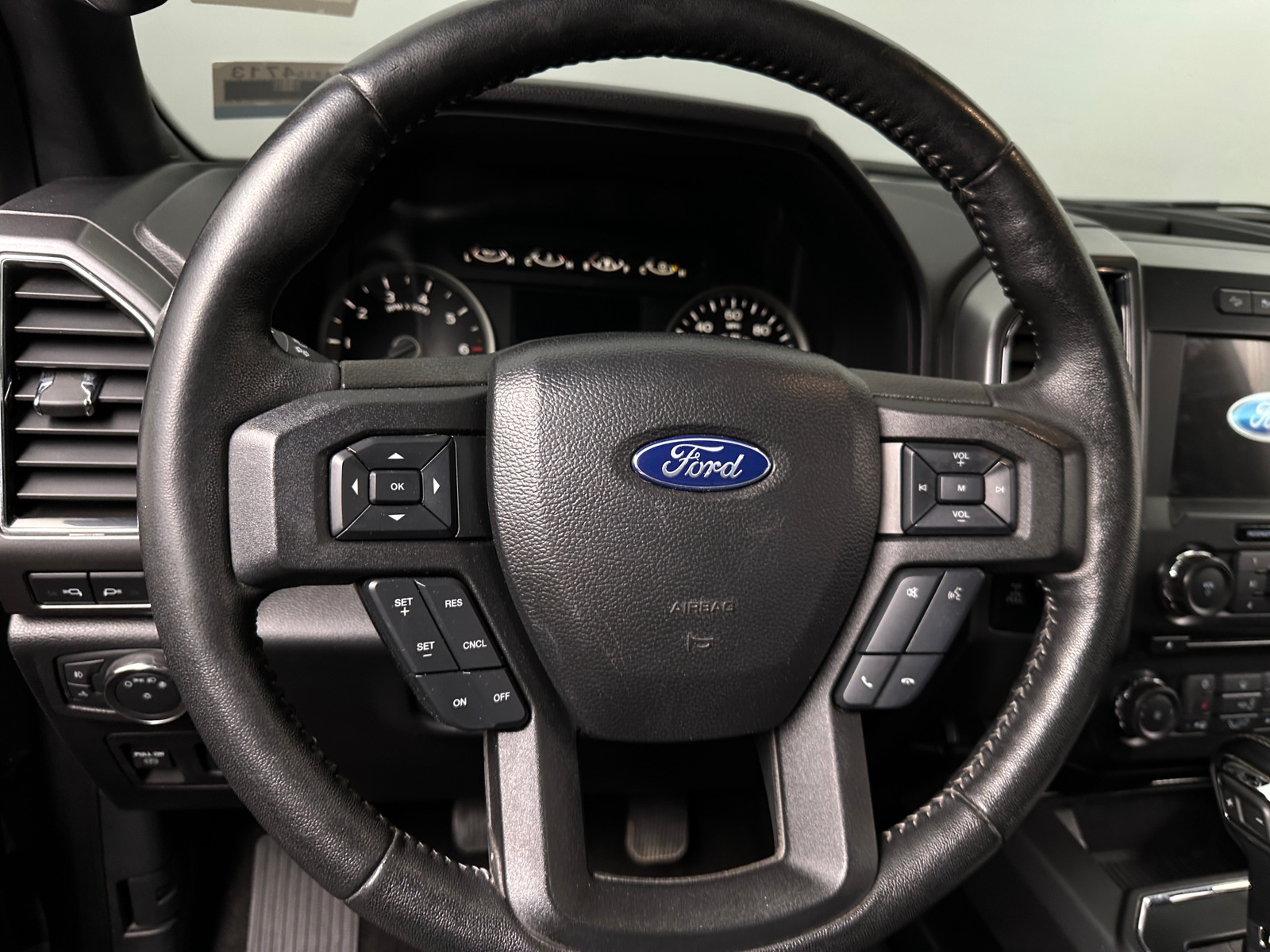 Thumbnail: 2018 Ford Econoline - 5