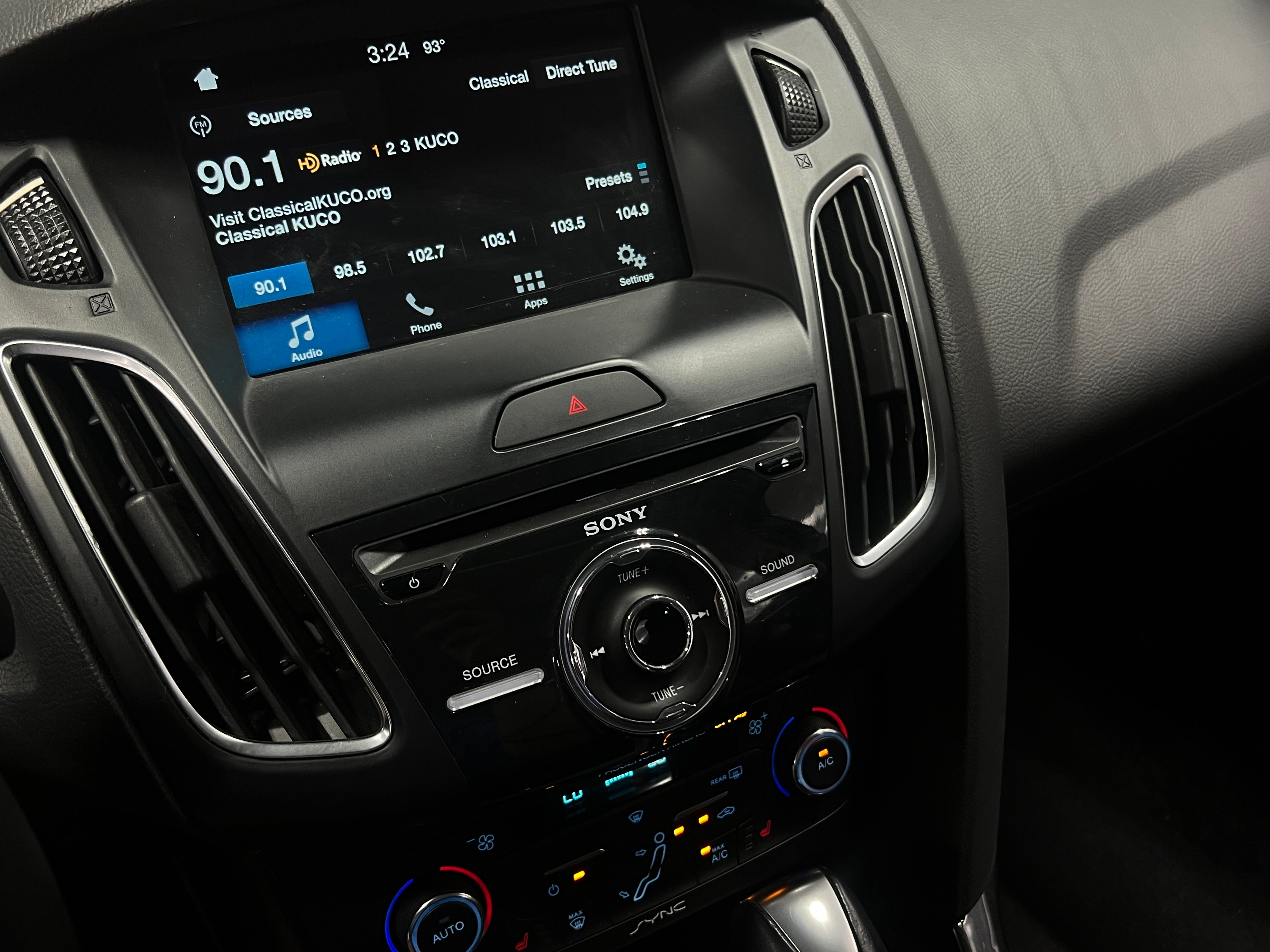 Thumbnail: 2016 Ford Focus - 3