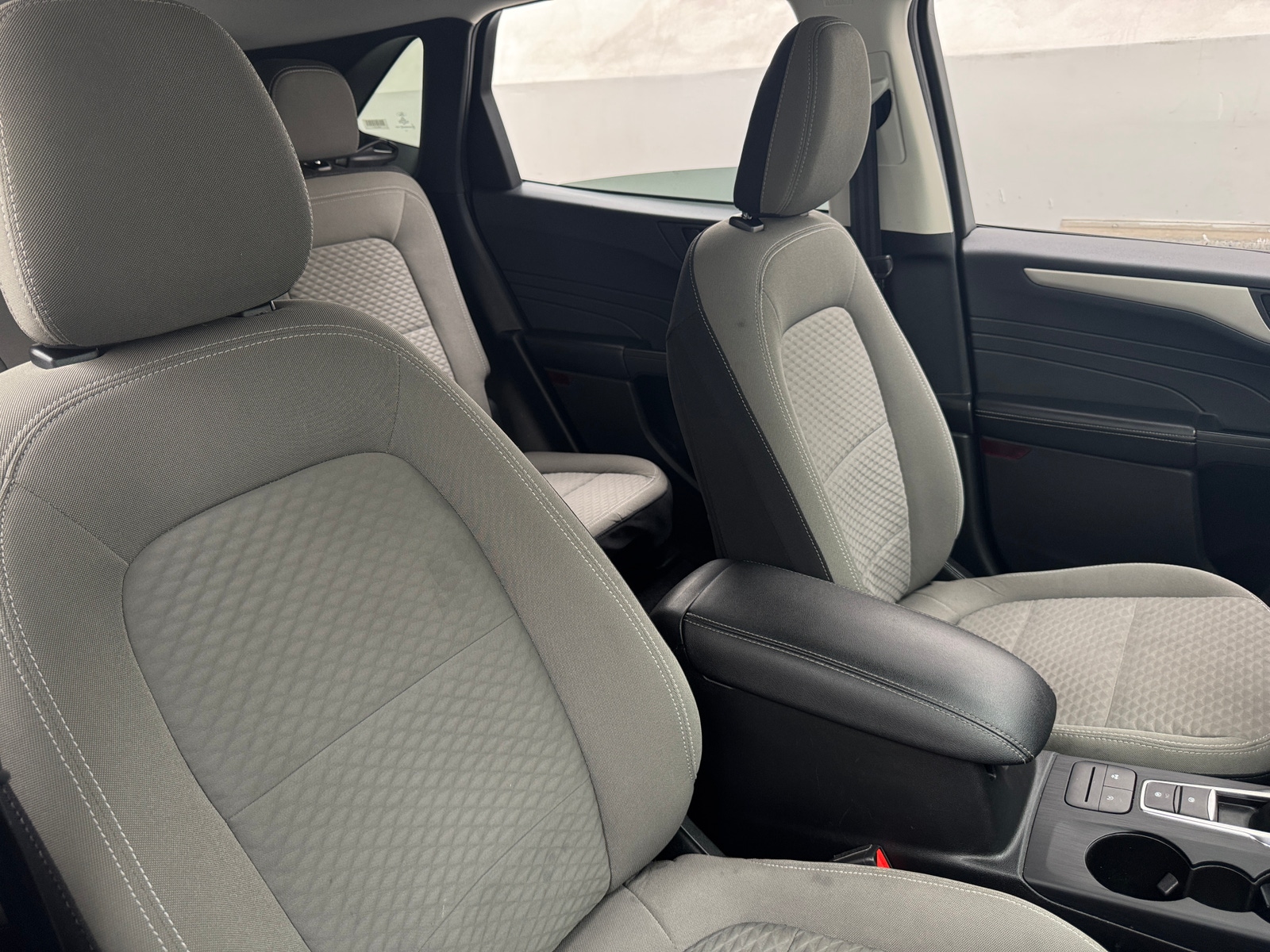 Thumbnail: 2022 Ford Escape - 2