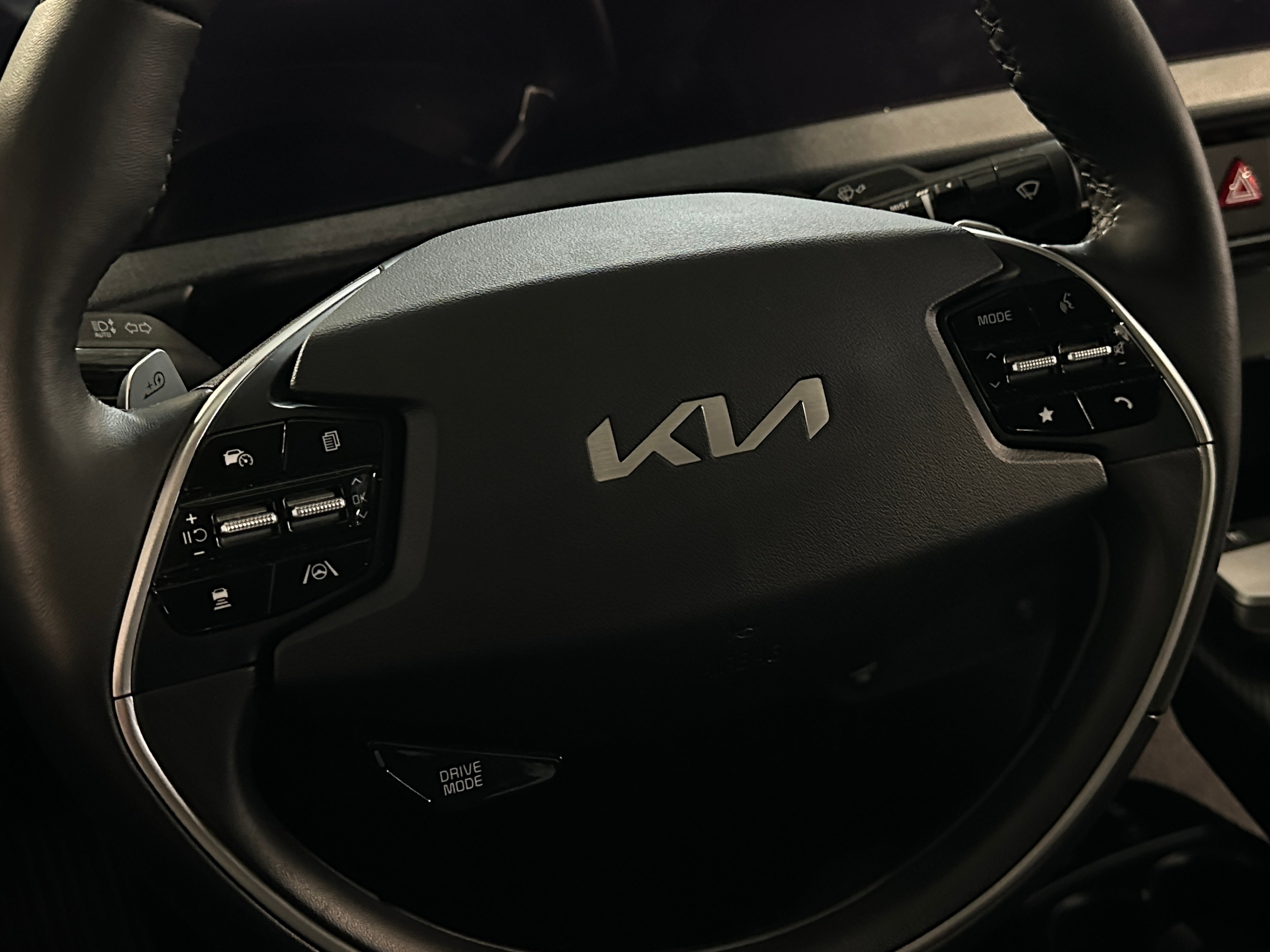 Thumbnail: 2023 Kia EV6 - 4