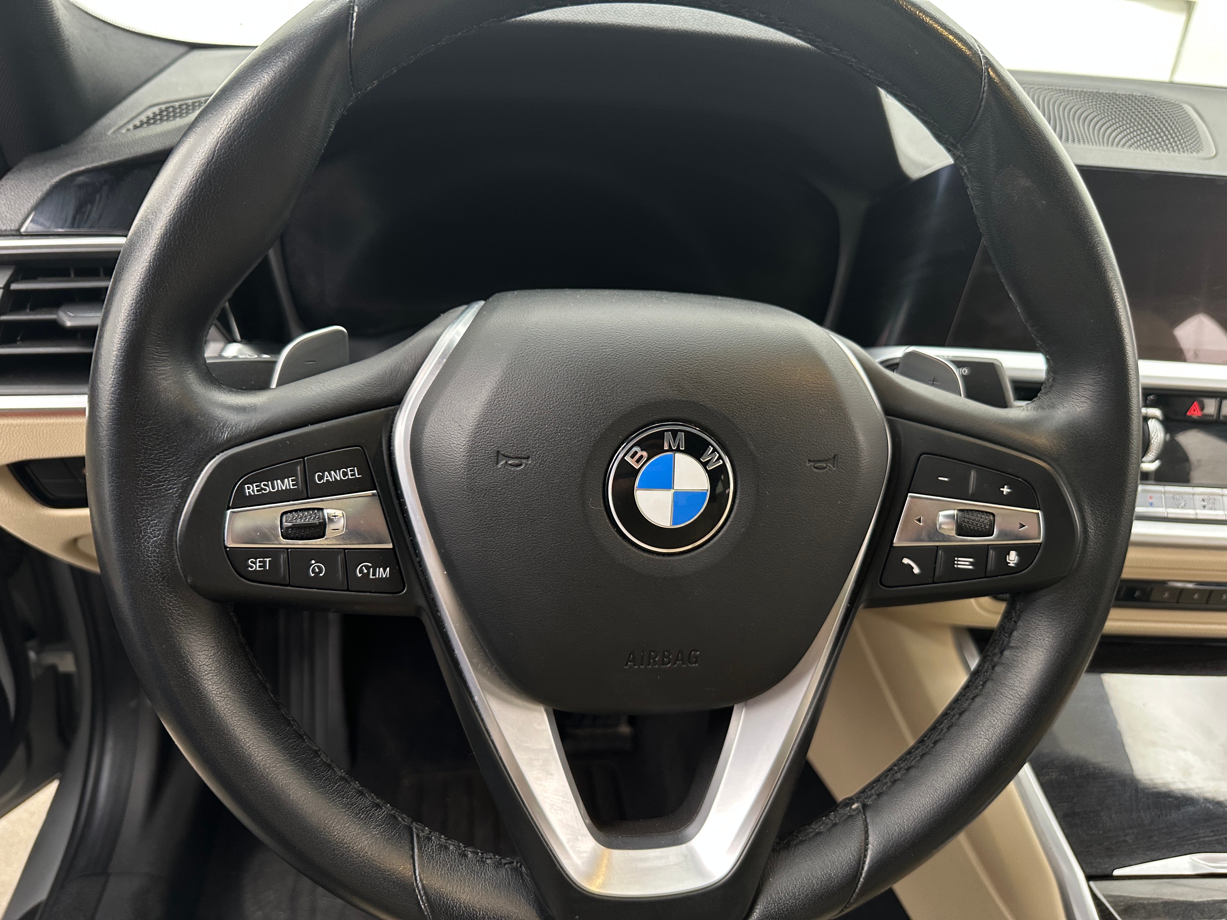 Thumbnail: 2019 BMW 3 Series - 4