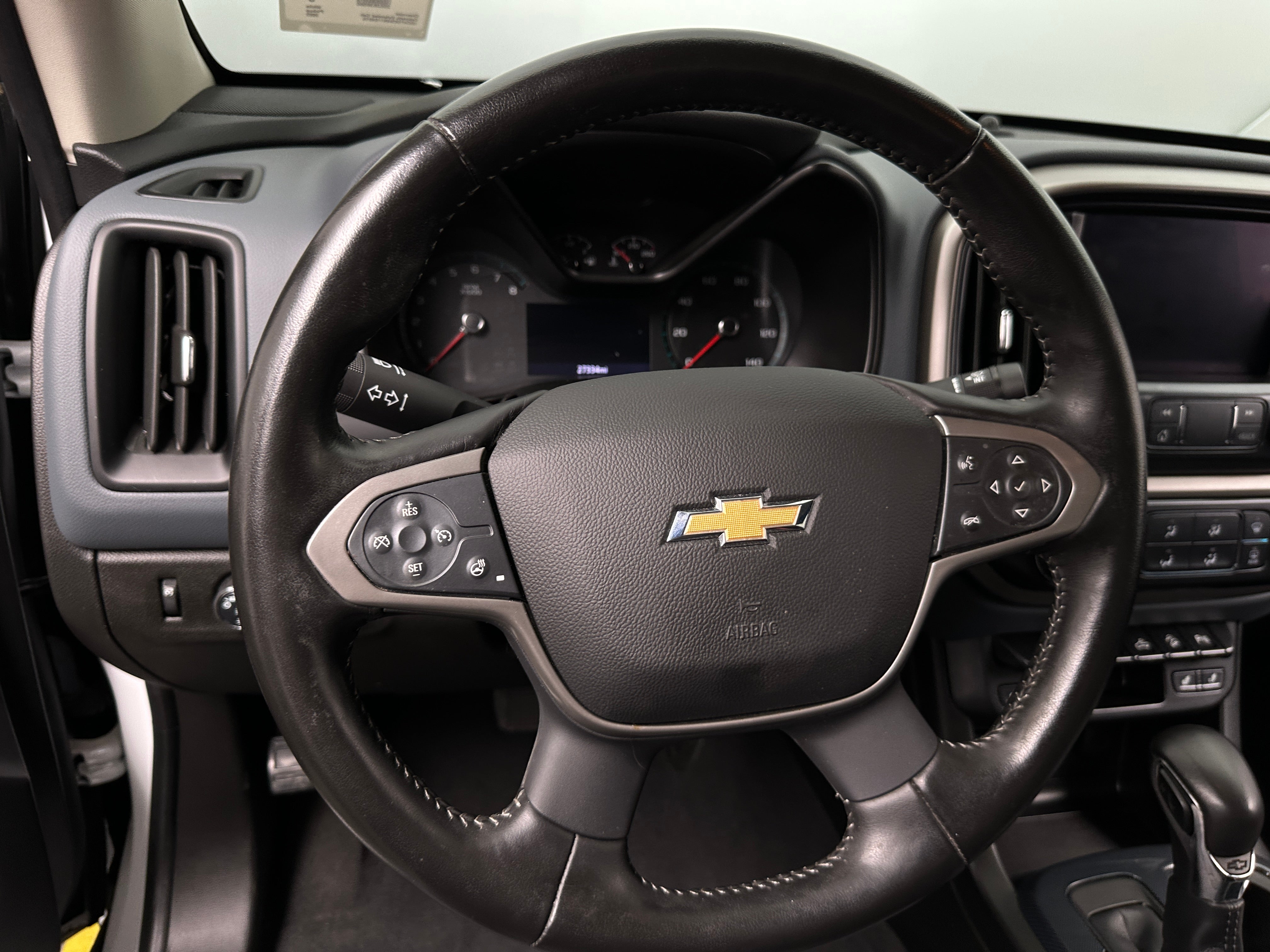 Thumbnail: 2022 Chevrolet Colorado - 5