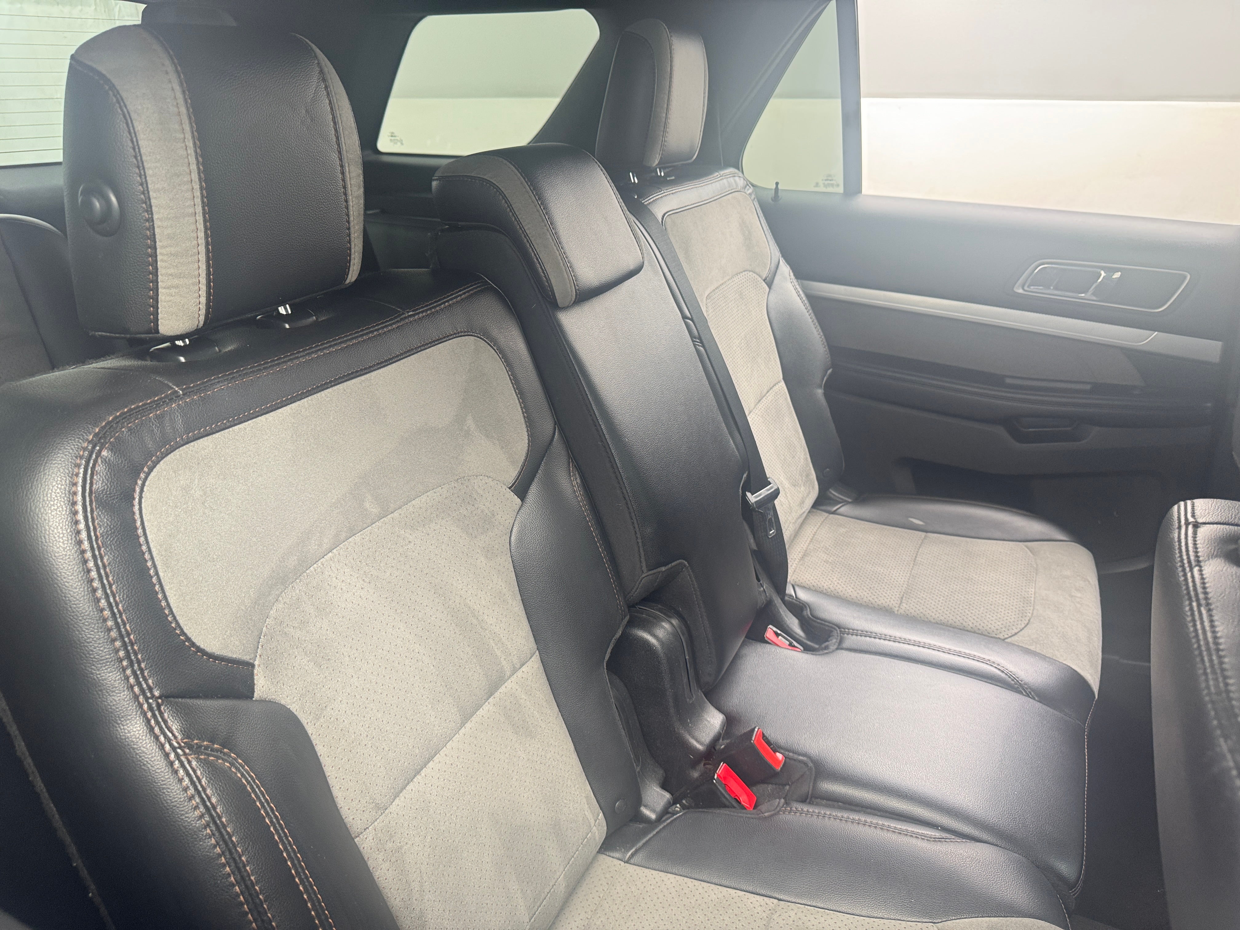 Thumbnail: 2017 Ford Explorer - 5