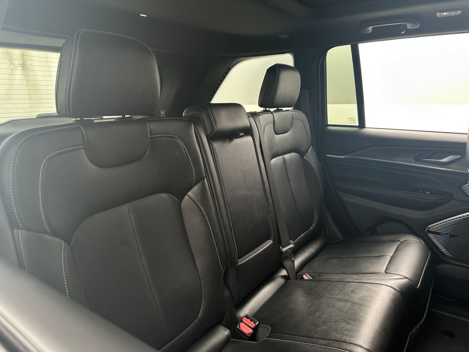 Thumbnail: 2023 Jeep Grand Cherokee - 5