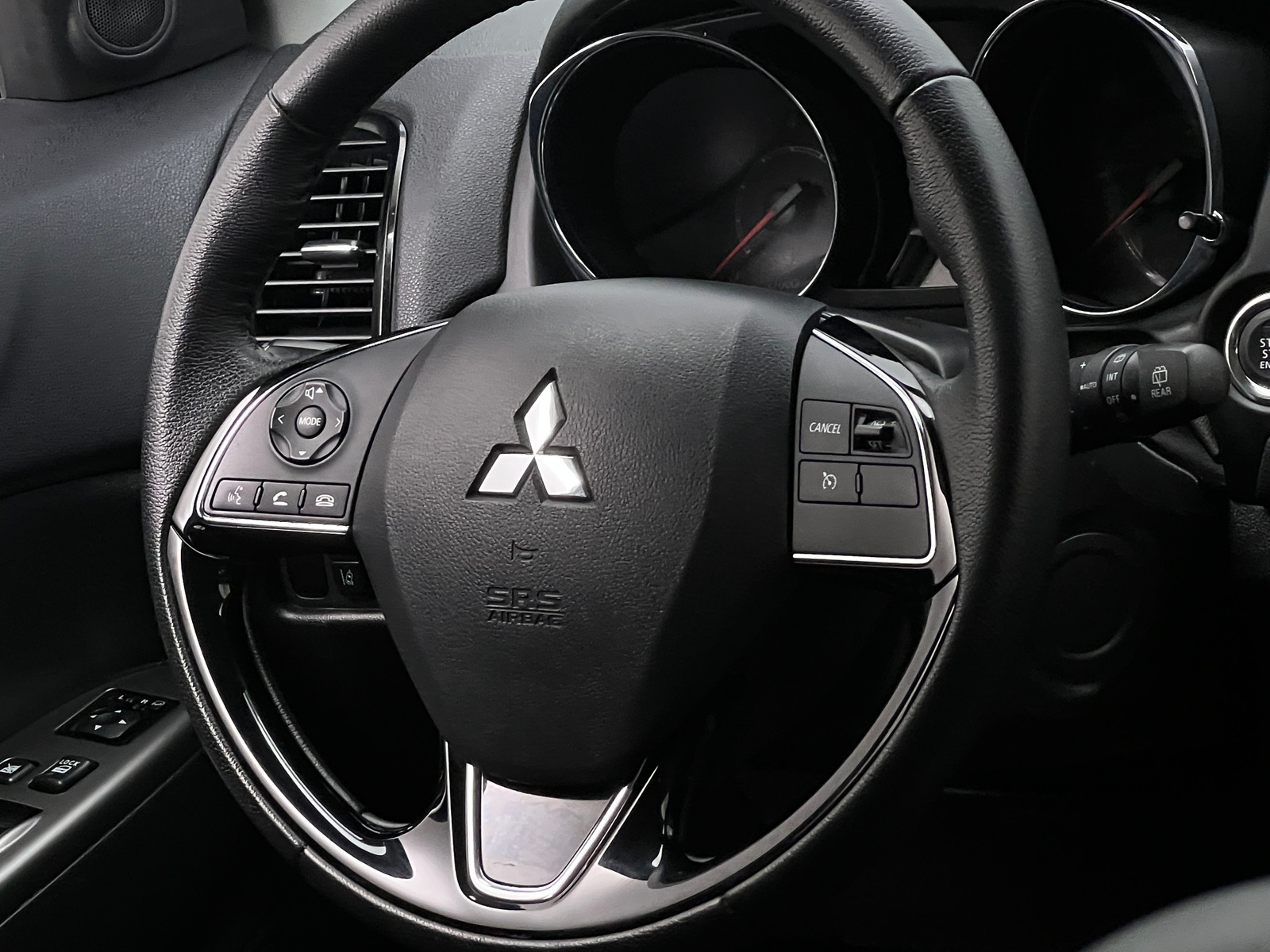 Thumbnail: 2024 Mitsubishi Outlander Sport - 4