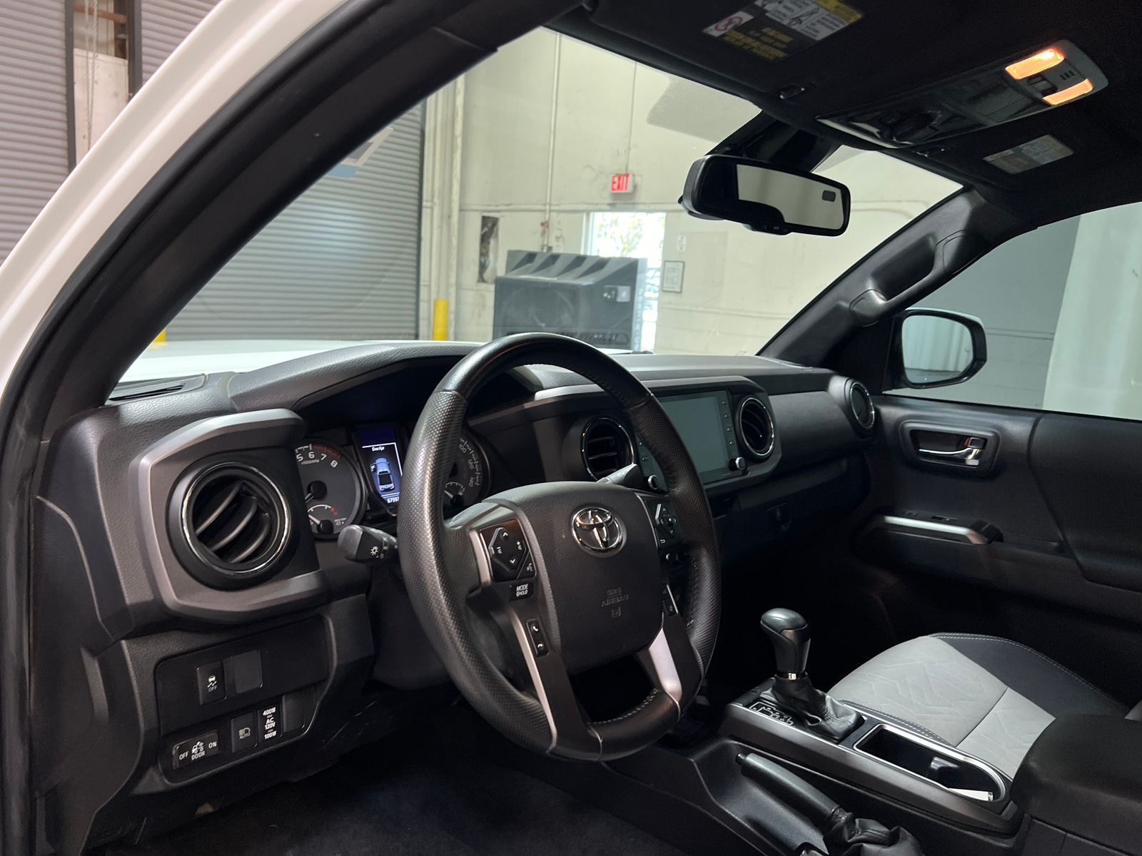 Thumbnail: 2022 Toyota Tacoma - 3