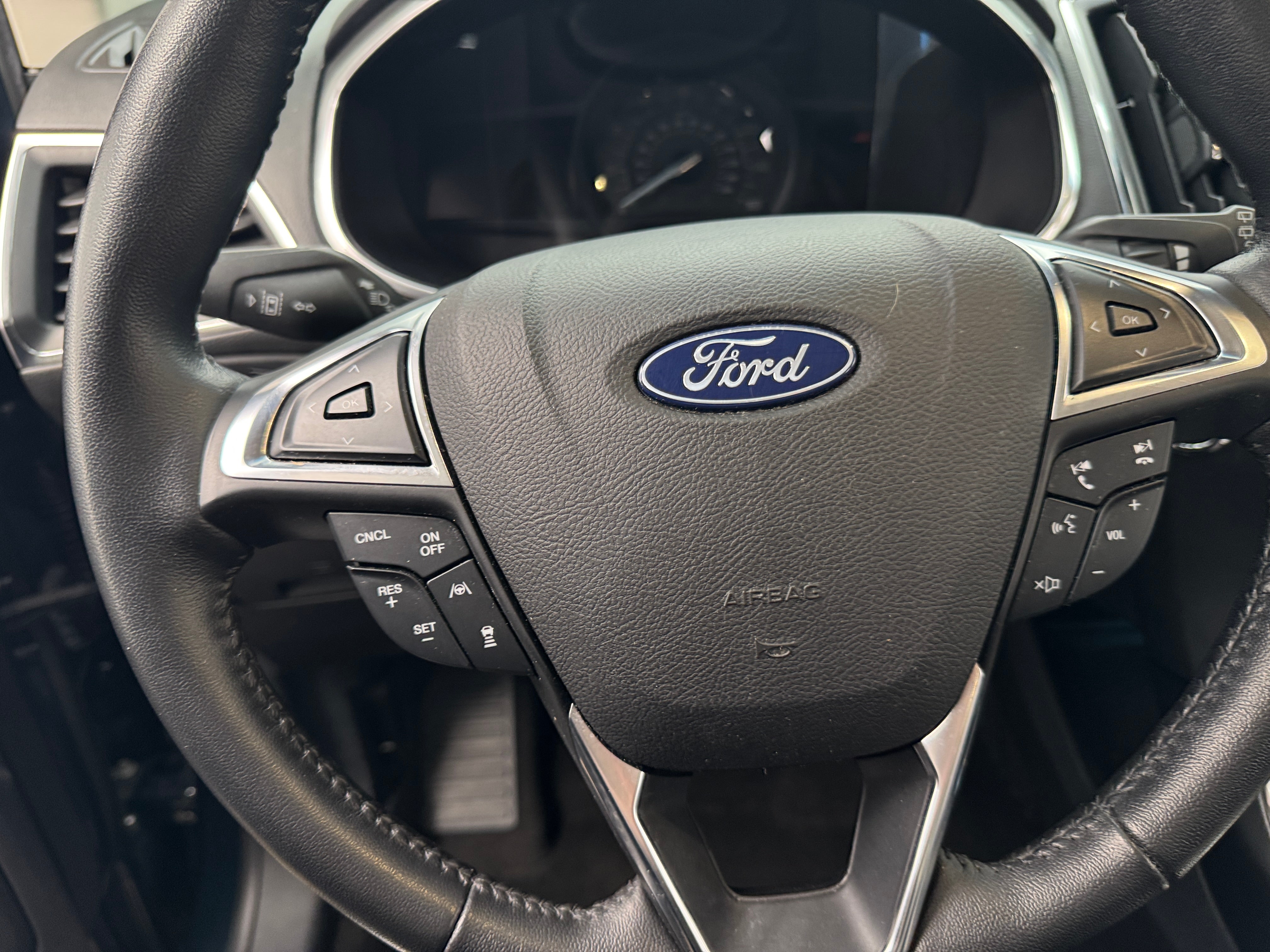 Thumbnail: 2019 Ford Edge - 4