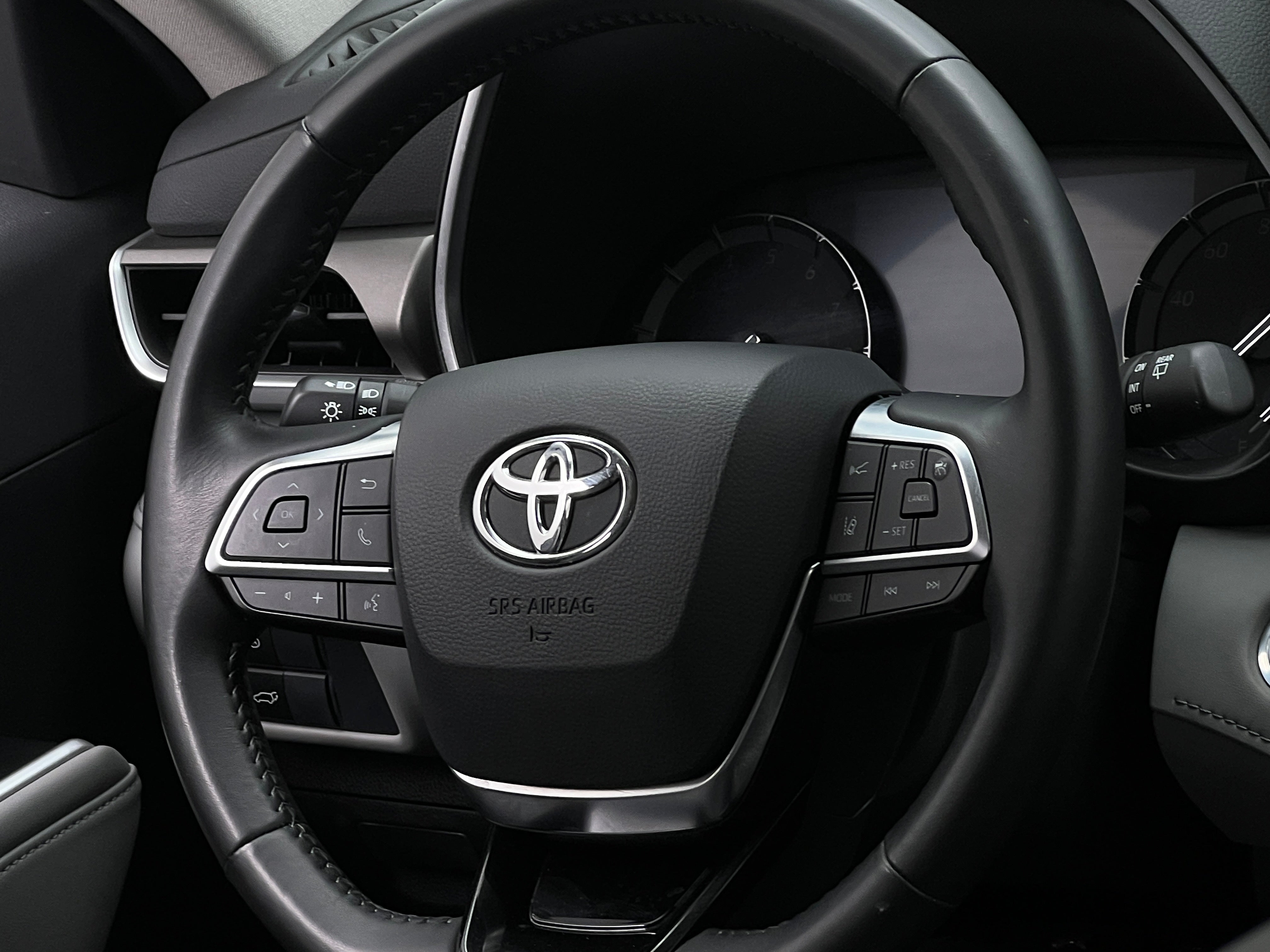 Thumbnail: 2020 Toyota Highlander - 4