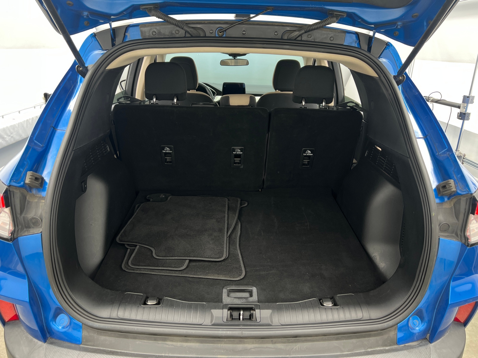 Thumbnail: 2020 Ford Escape - 7