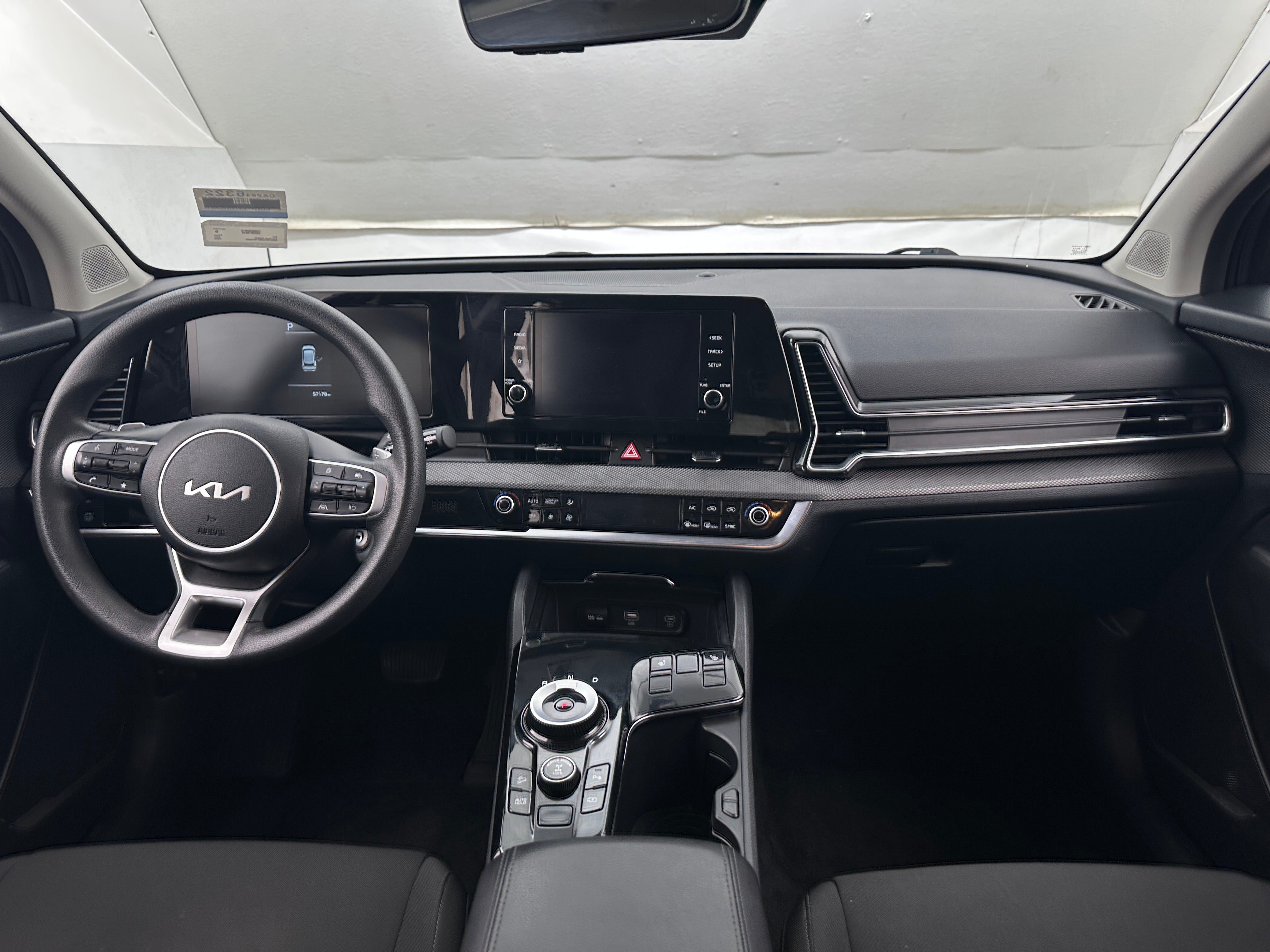 Thumbnail: 2023 Kia Sportage - 3