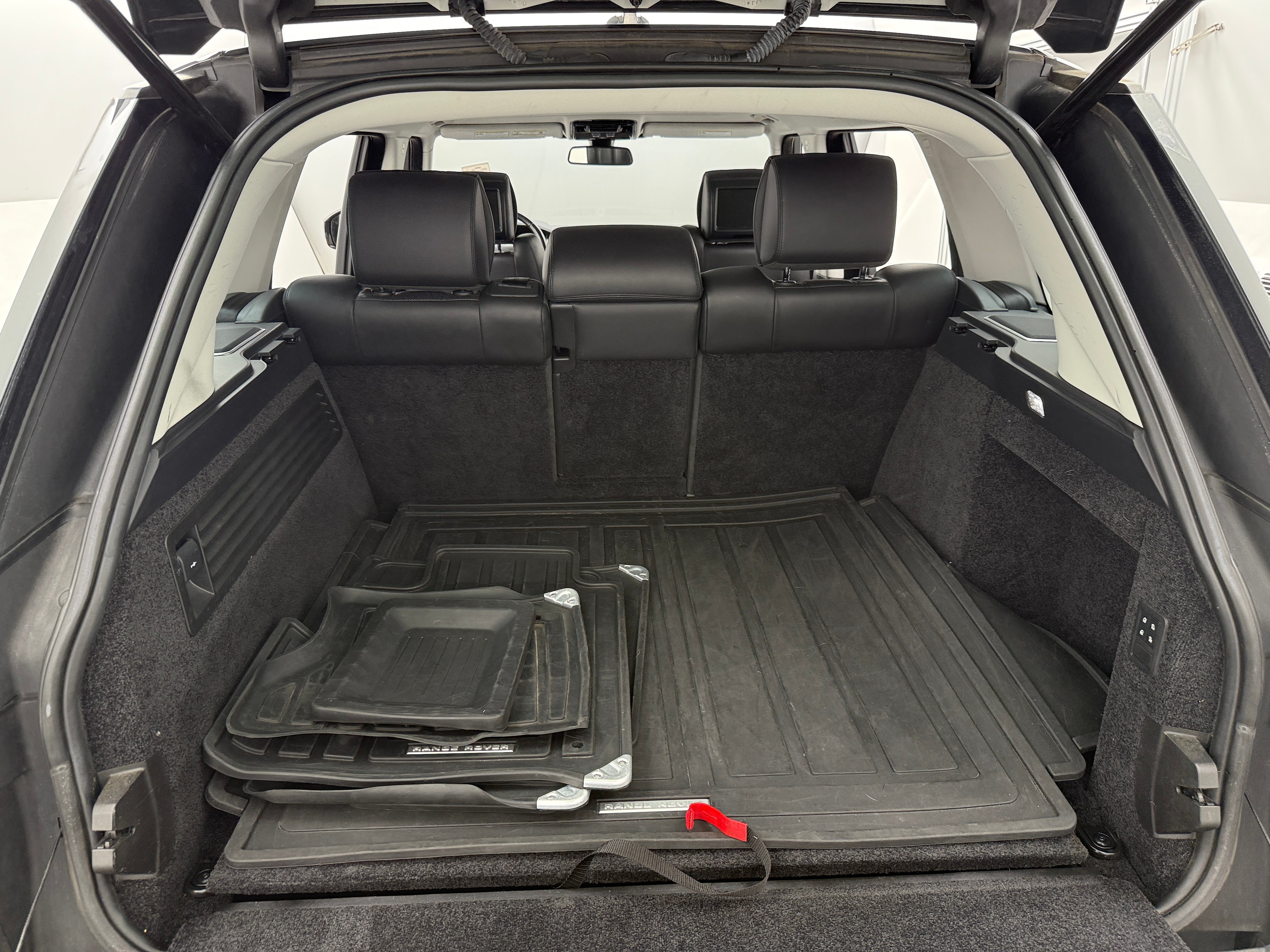 Thumbnail: 2016 Land Rover Range Rover - 6
