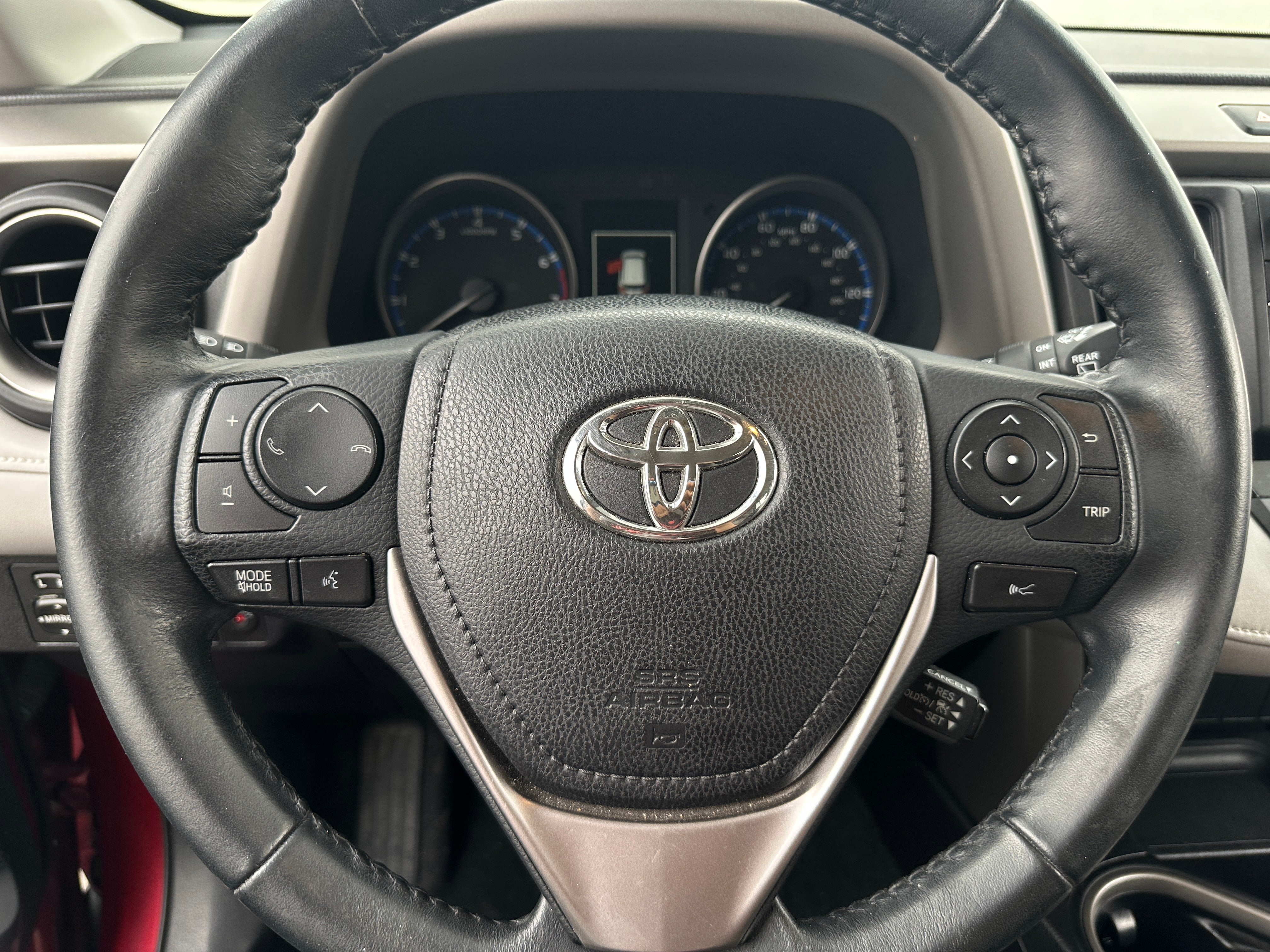 Thumbnail: 2018 Toyota RAV4 - 5