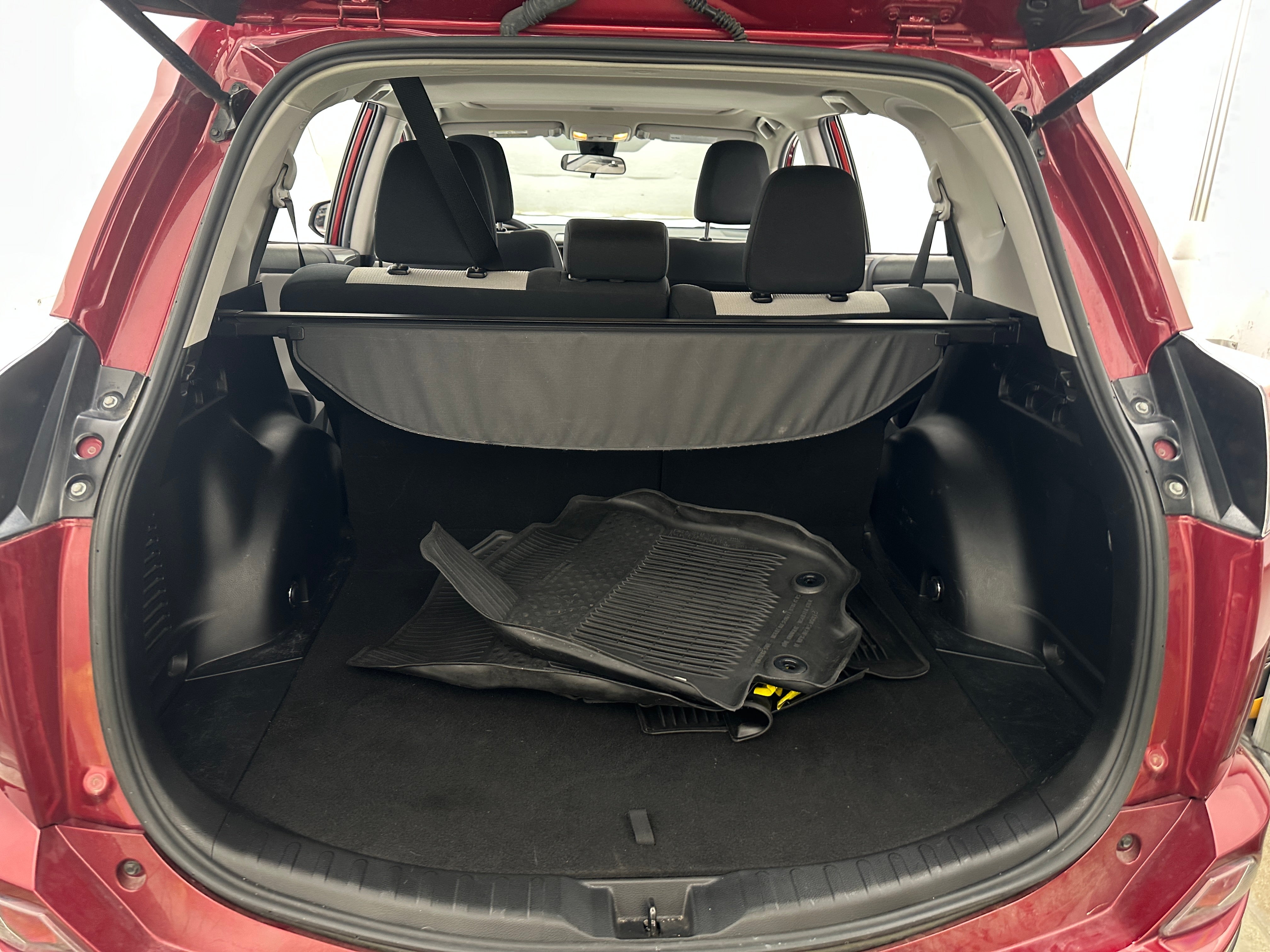 Thumbnail: 2018 Toyota RAV4 - 7