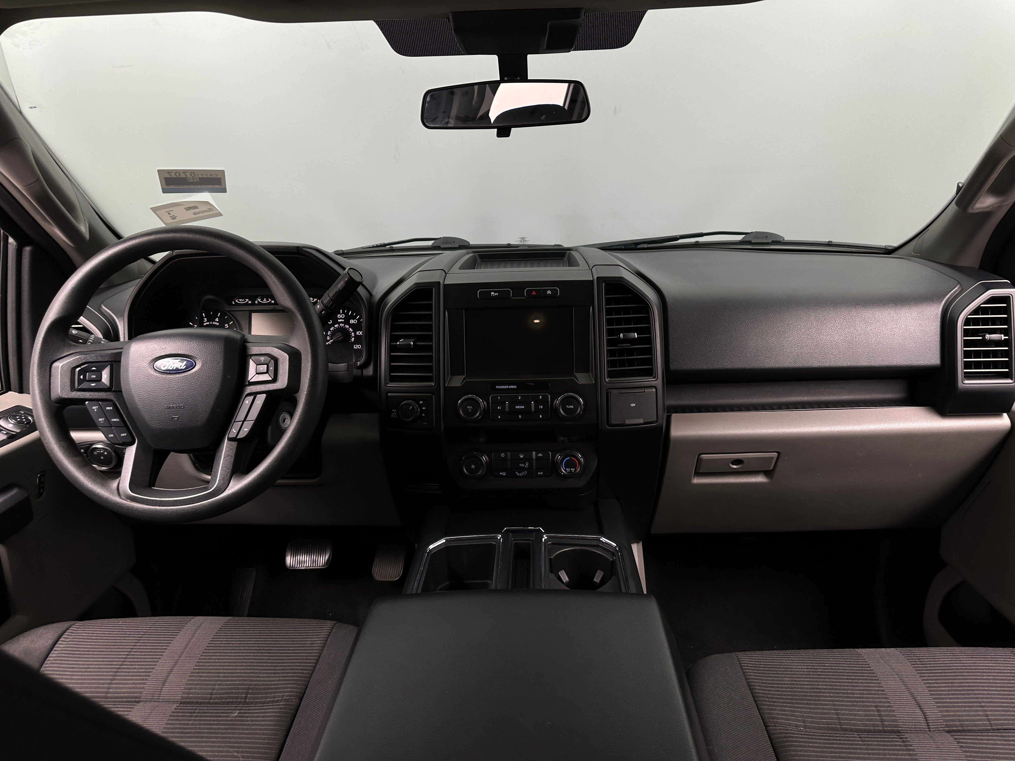 Thumbnail: 2020 Ford Econoline - 3