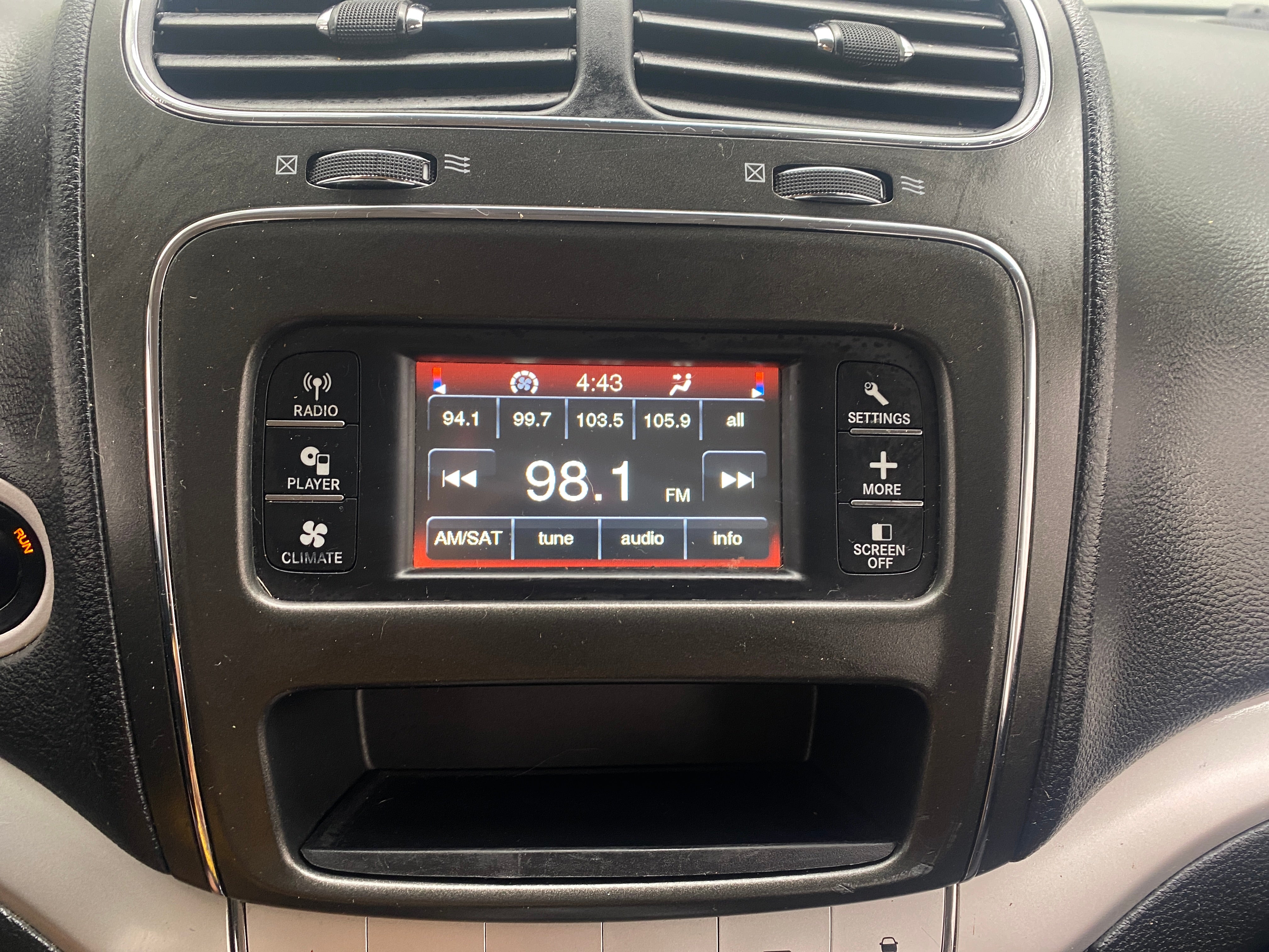 Thumbnail: 2017 Dodge Journey - 4