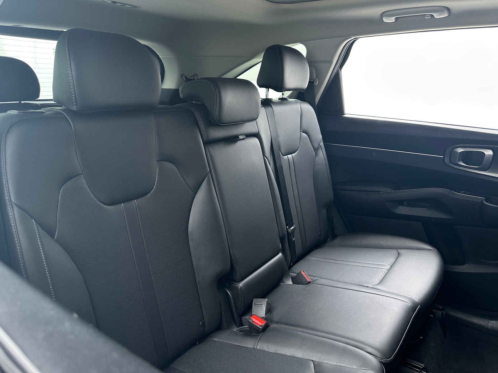 Thumbnail: 2023 Kia Sorento - 5