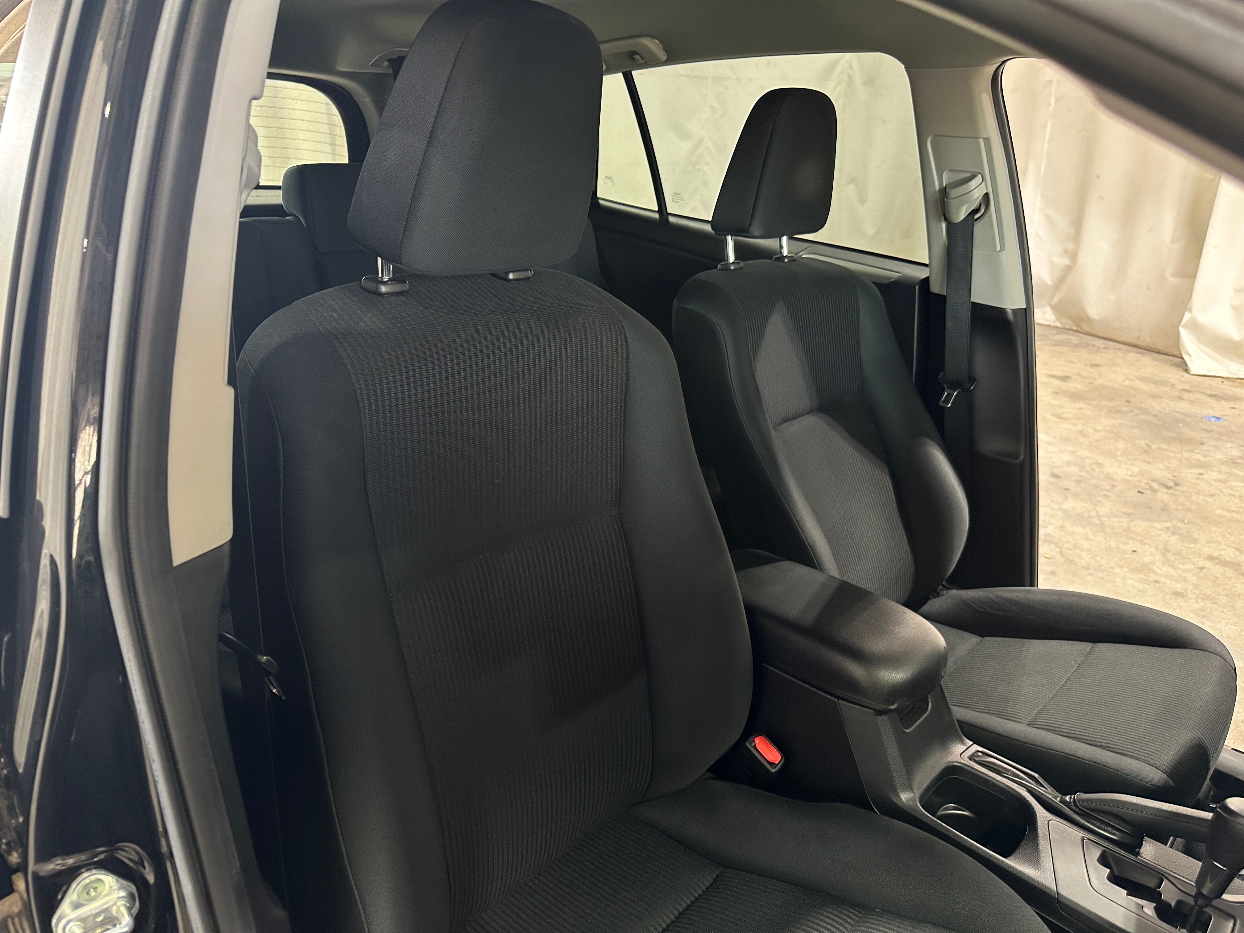 Thumbnail: 2017 Toyota RAV4 - 2