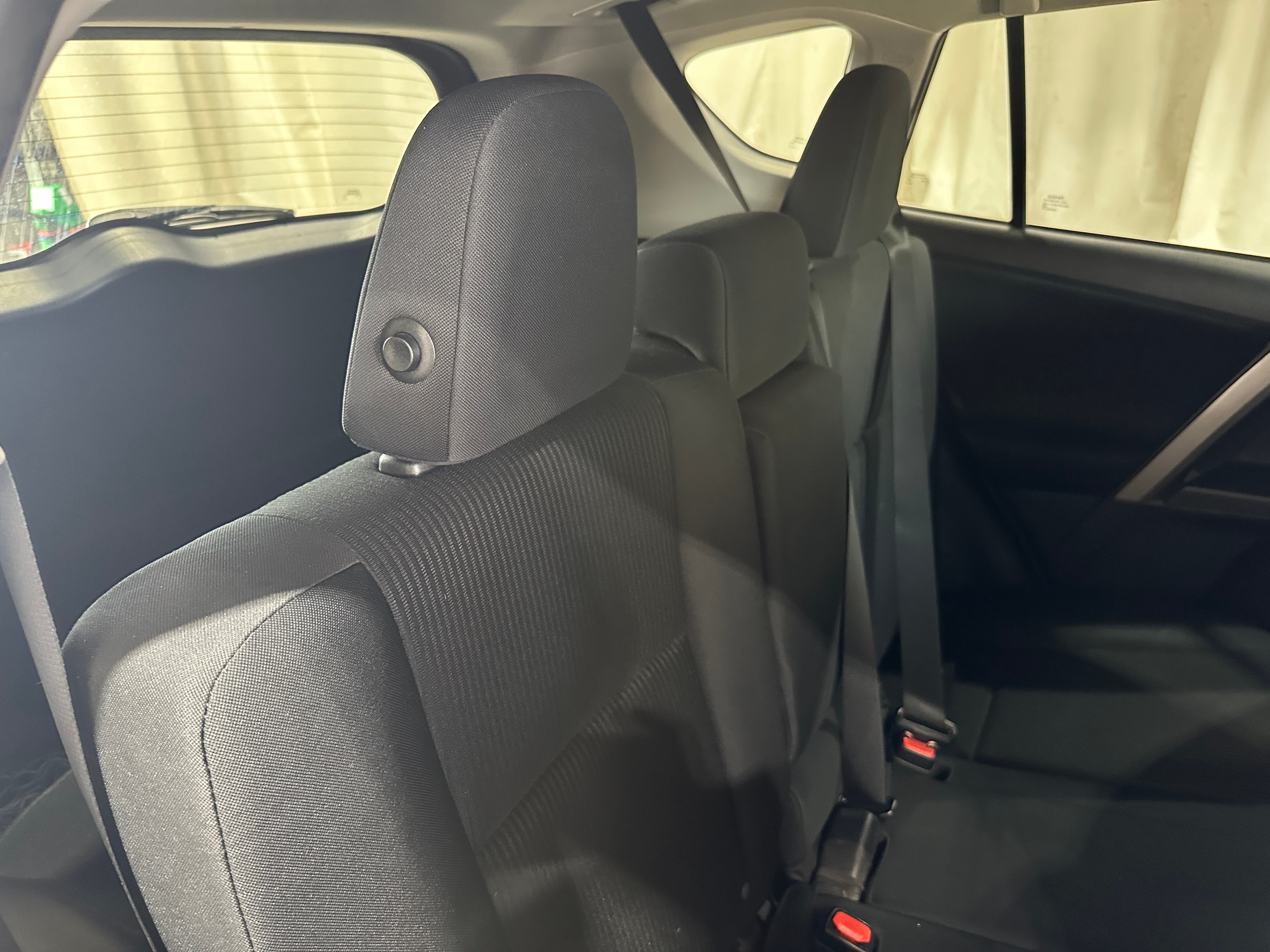 Thumbnail: 2017 Toyota RAV4 - 6