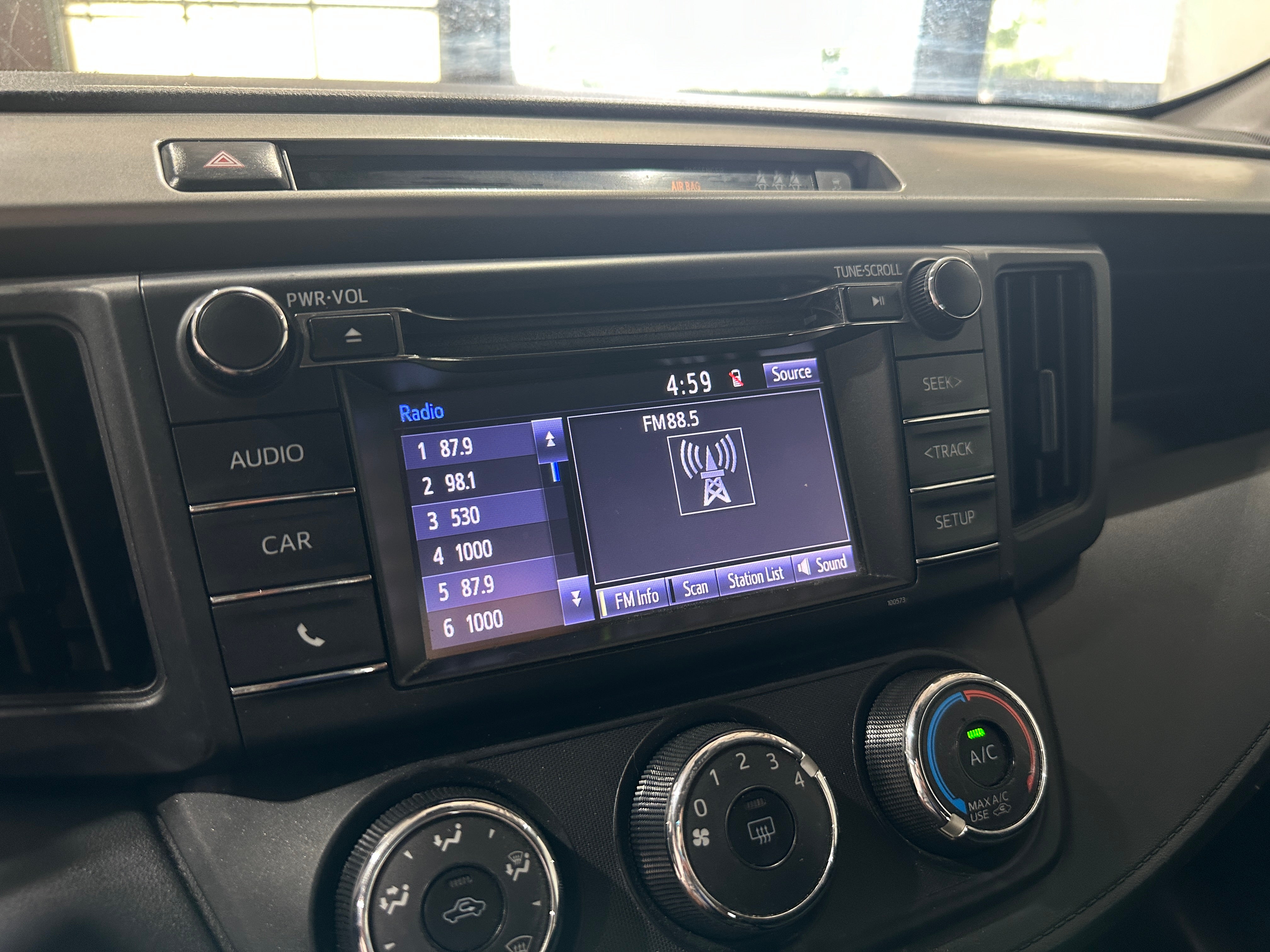 Thumbnail: 2017 Toyota RAV4 - 4