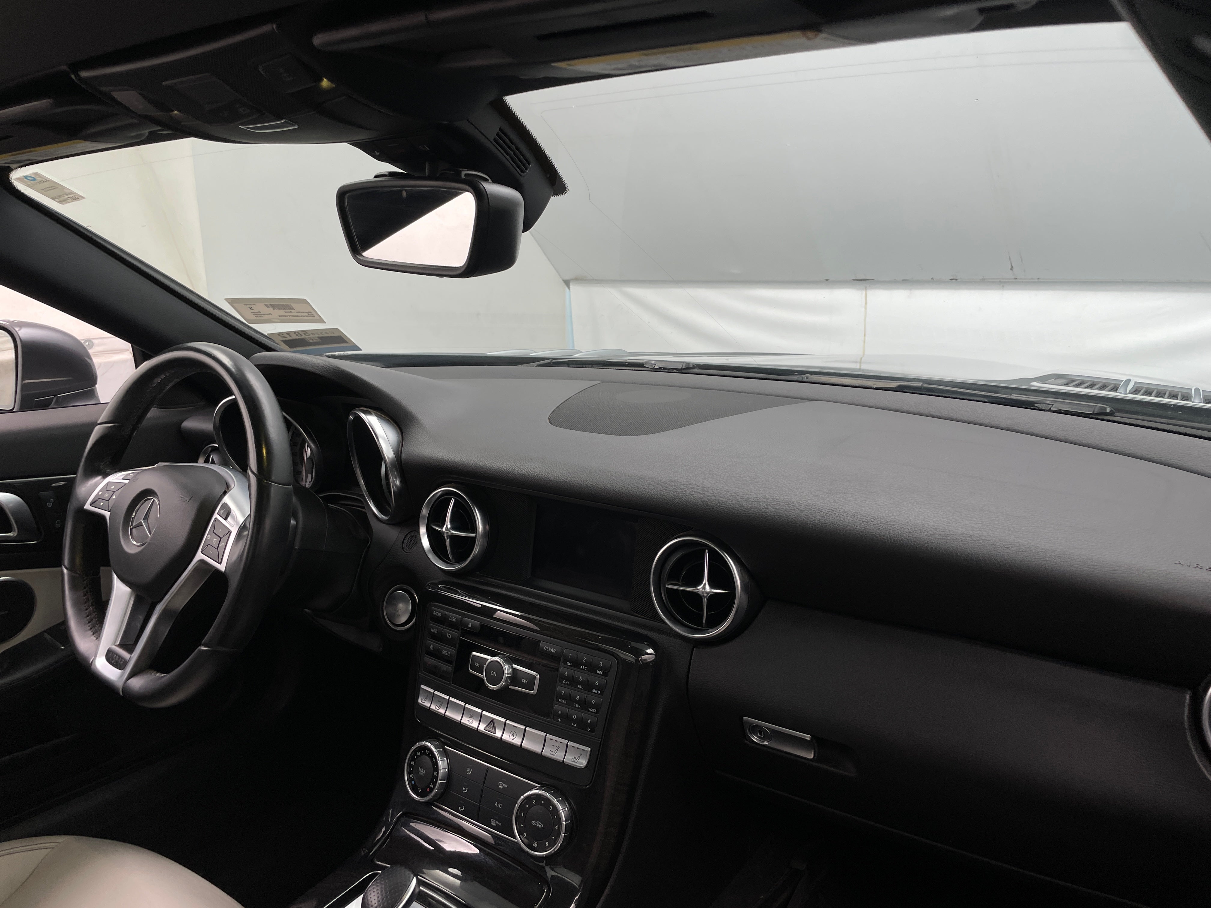 Thumbnail: 2016 Mercedes-Benz SLK - 2
