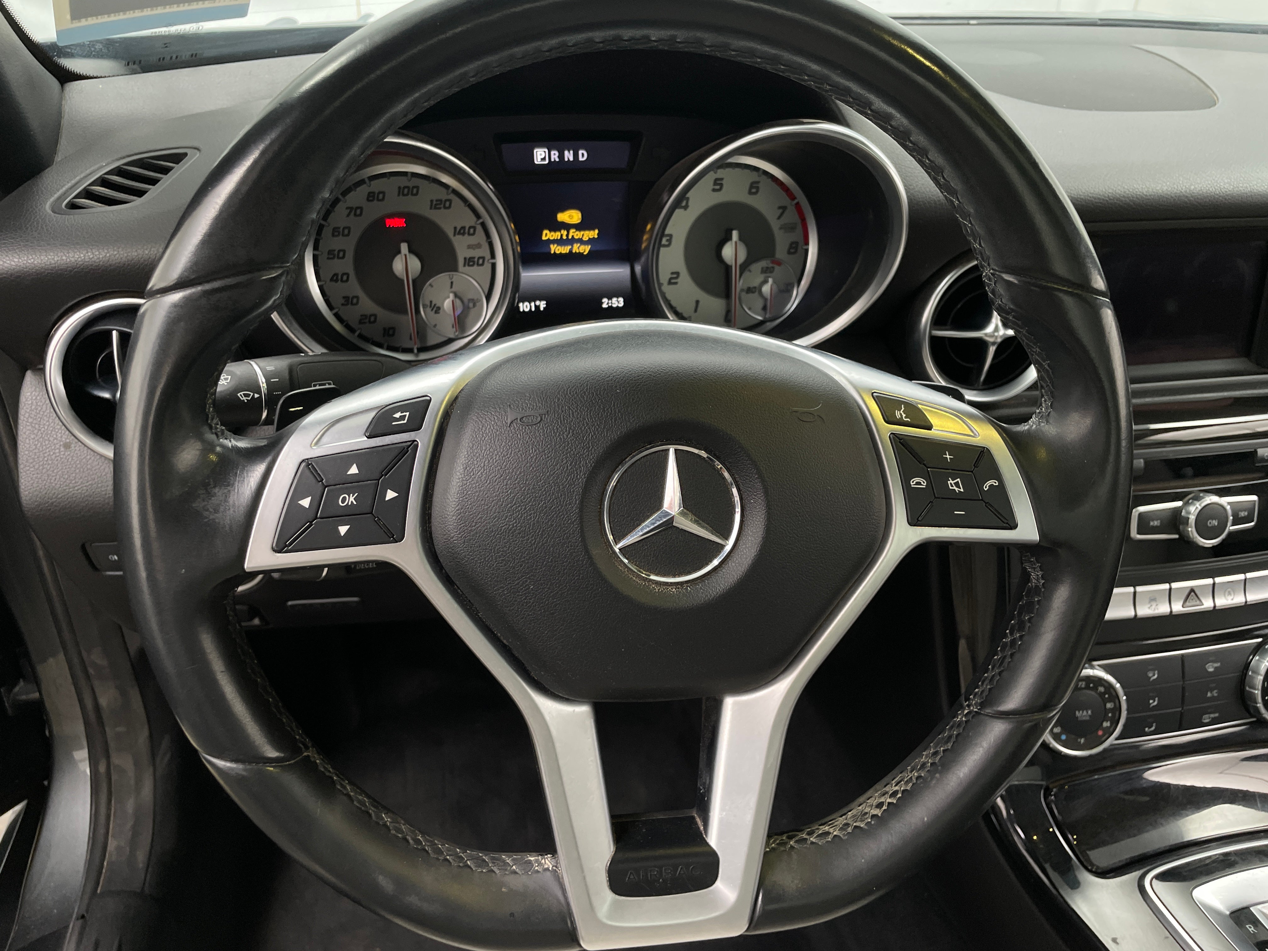 Thumbnail: 2016 Mercedes-Benz SLK - 4