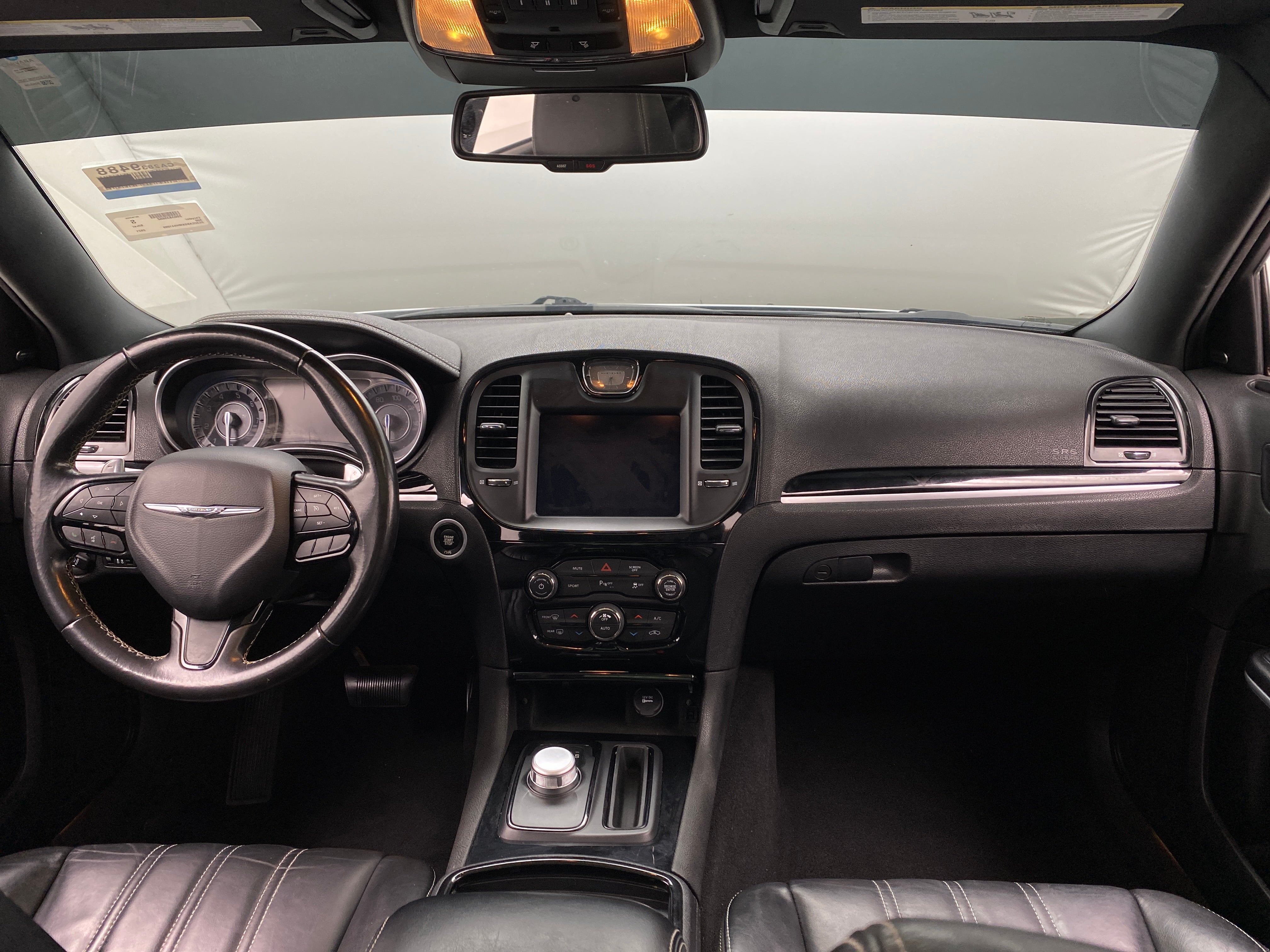 Thumbnail: 2021 Chrysler 300 - 2