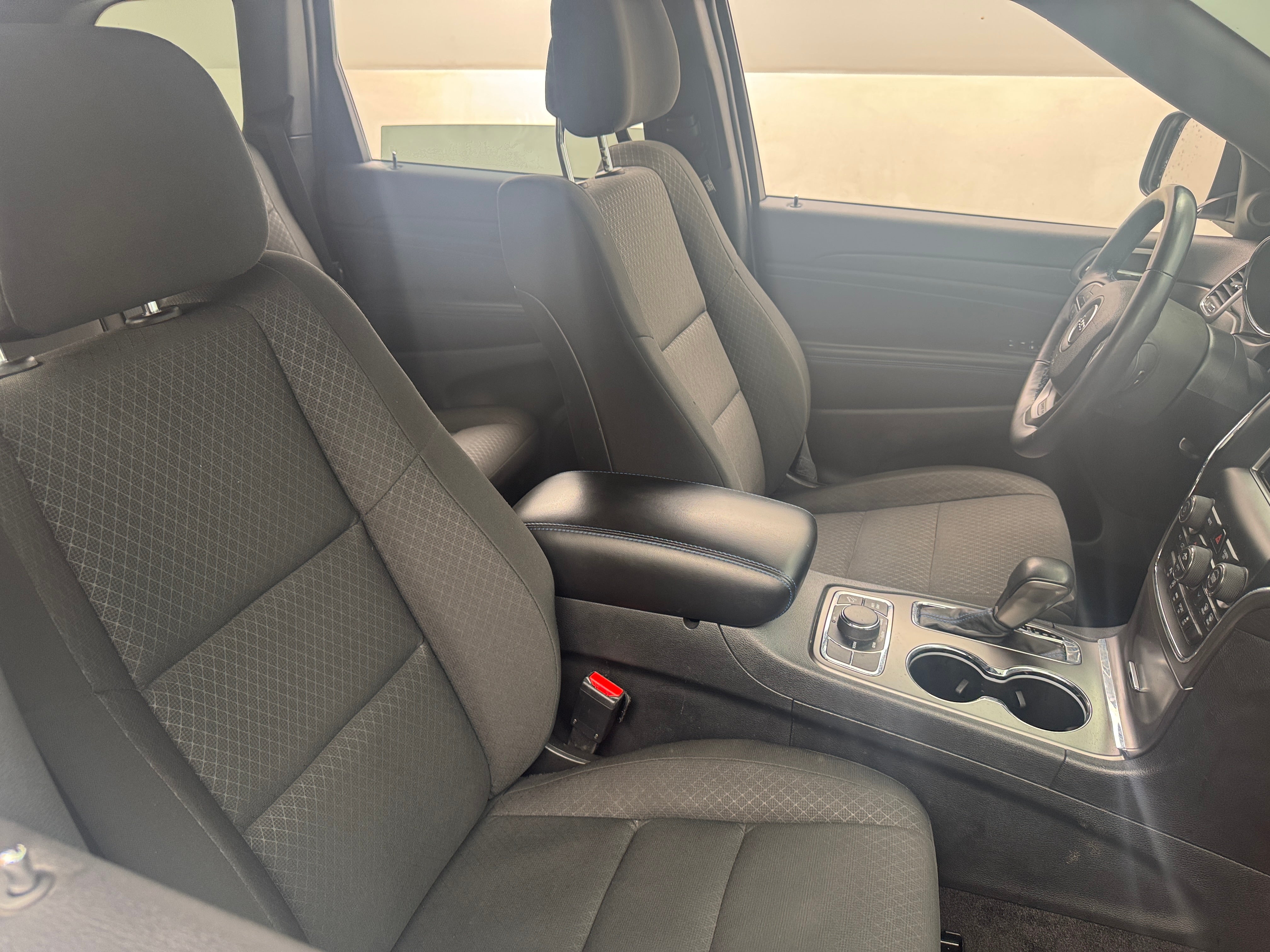 Thumbnail: 2018 Jeep Grand Cherokee - 2