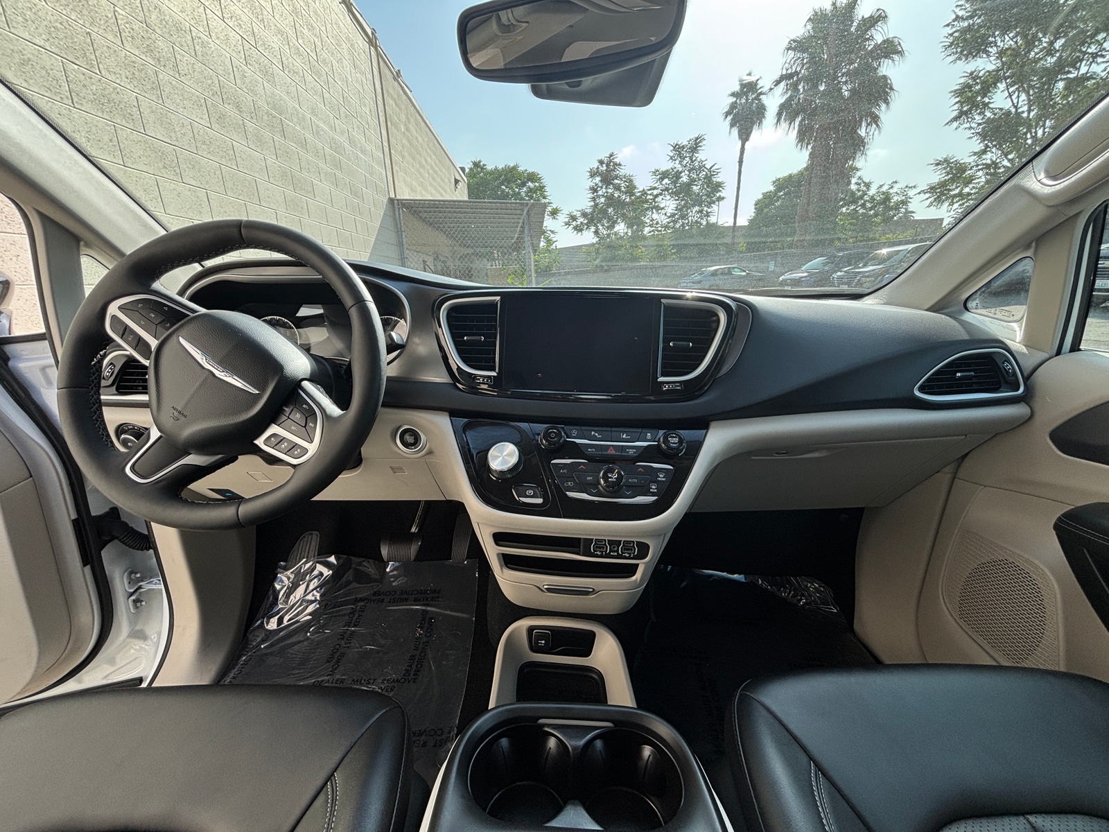 Thumbnail: 2024 Chrysler Pacifica - 2