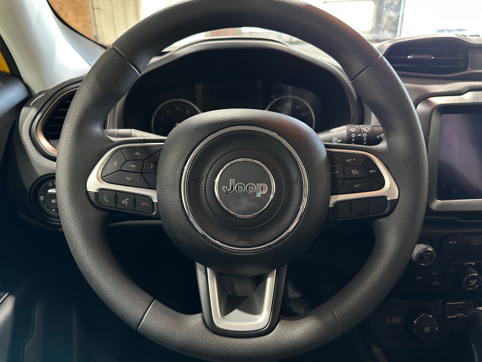 Thumbnail: 2023 Jeep Renegade - 5