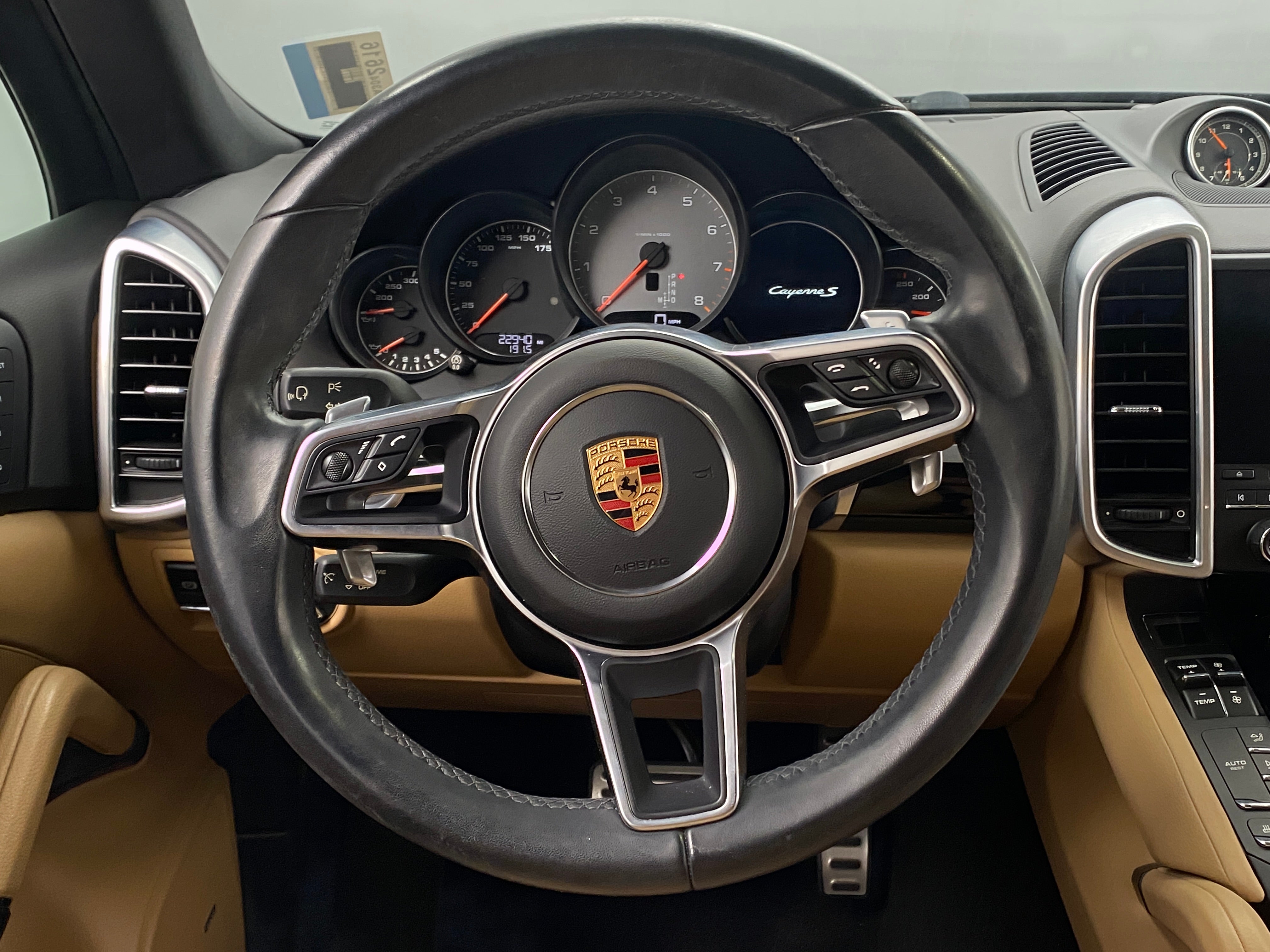 Thumbnail: 2017 Porsche Cayenne - 4